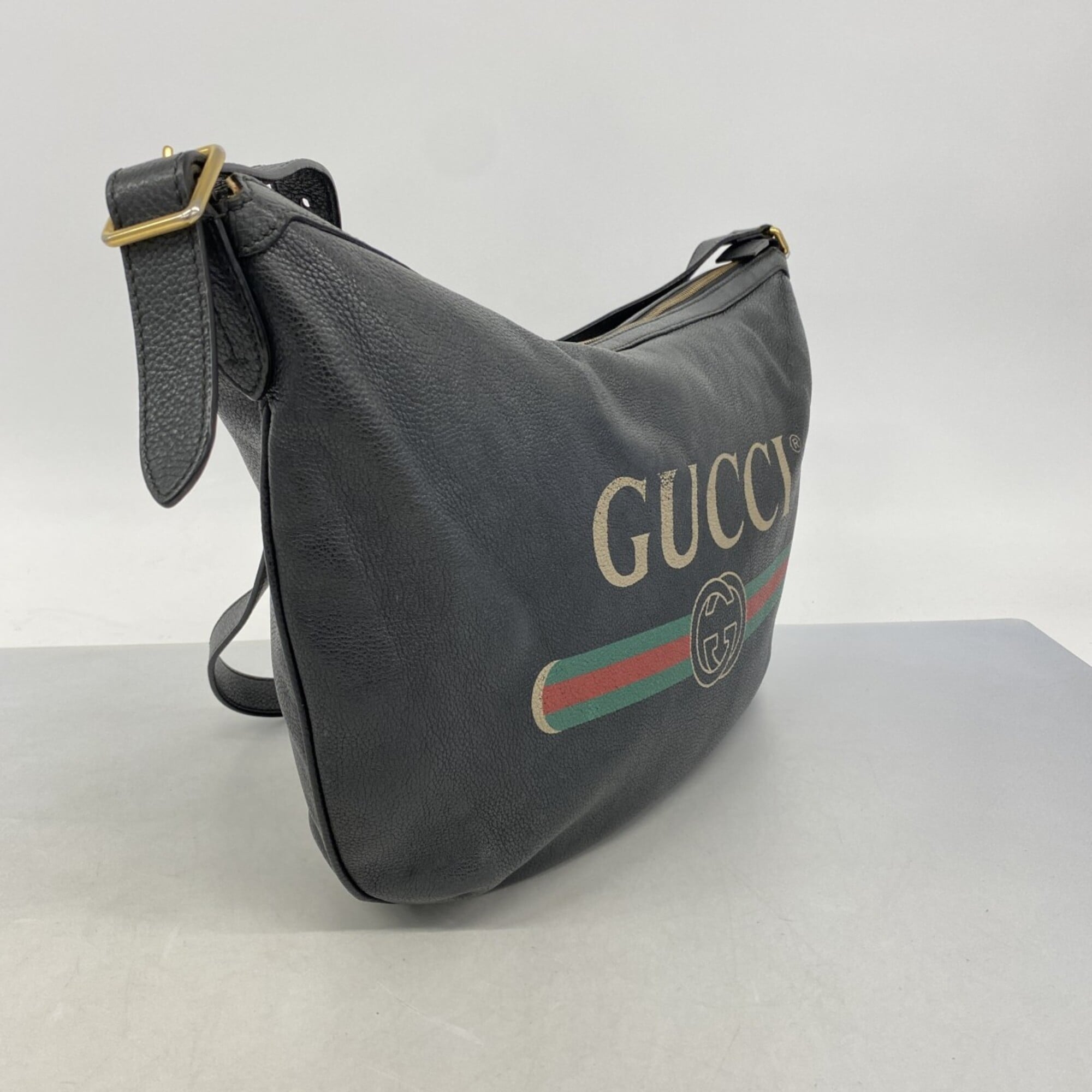 Gucci Black Leather Shoulder Bag (Pre-Owned)