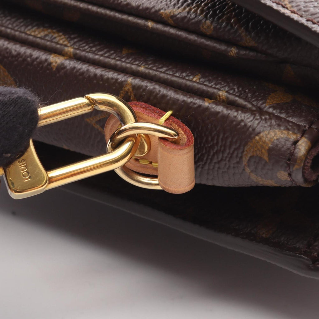 Louis Vuitton Brown Coated Canvas Leather Handbag Pochette