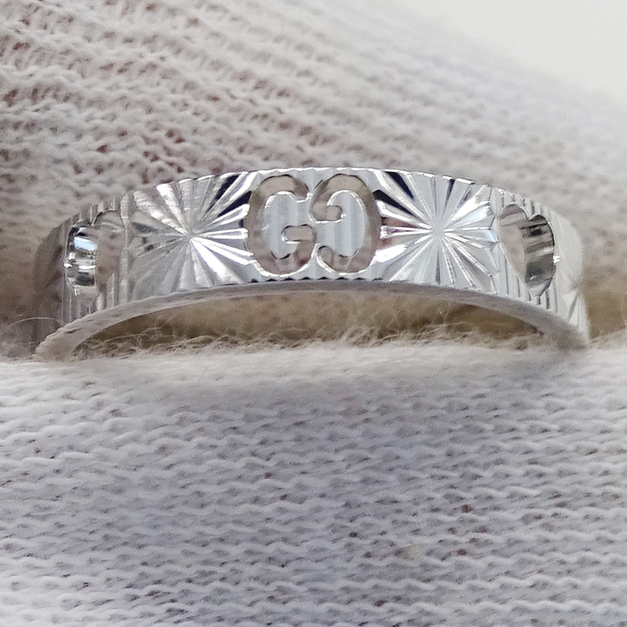Gucci Icon White Gold White Gold (18K) Band Ring (Pre-Owned)