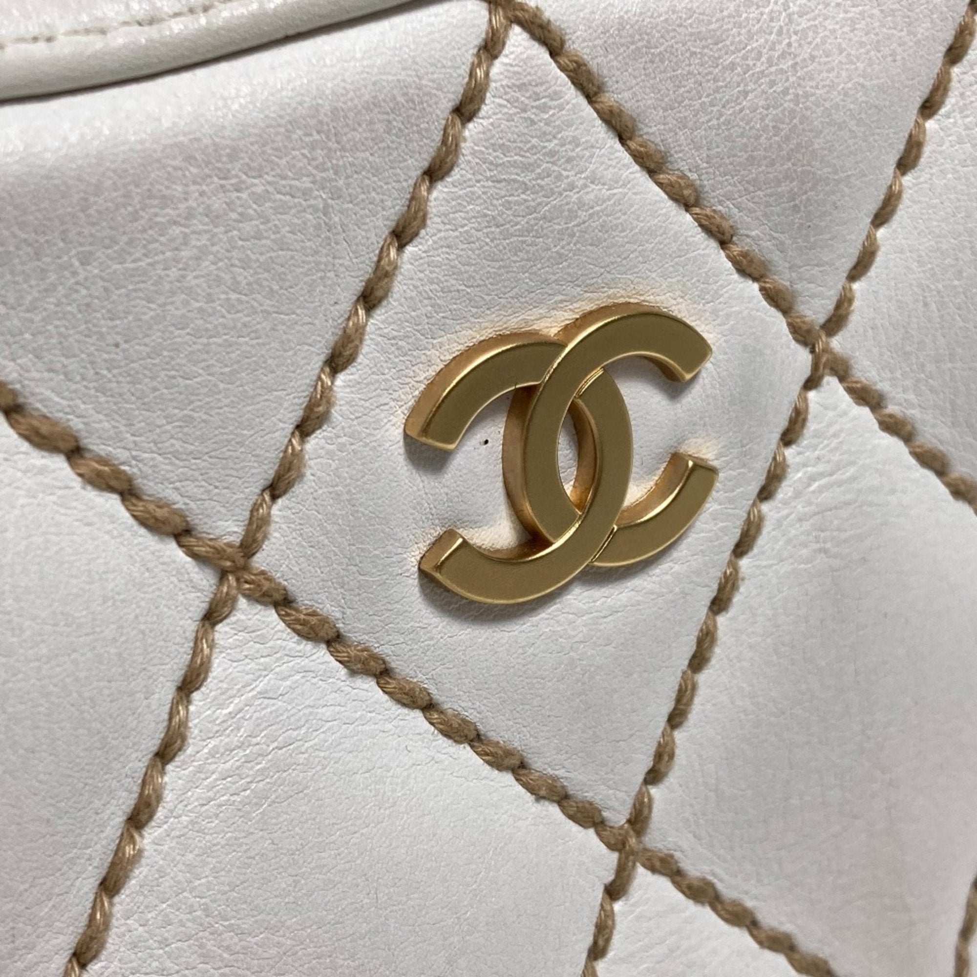 Chanel White Leather Handbag