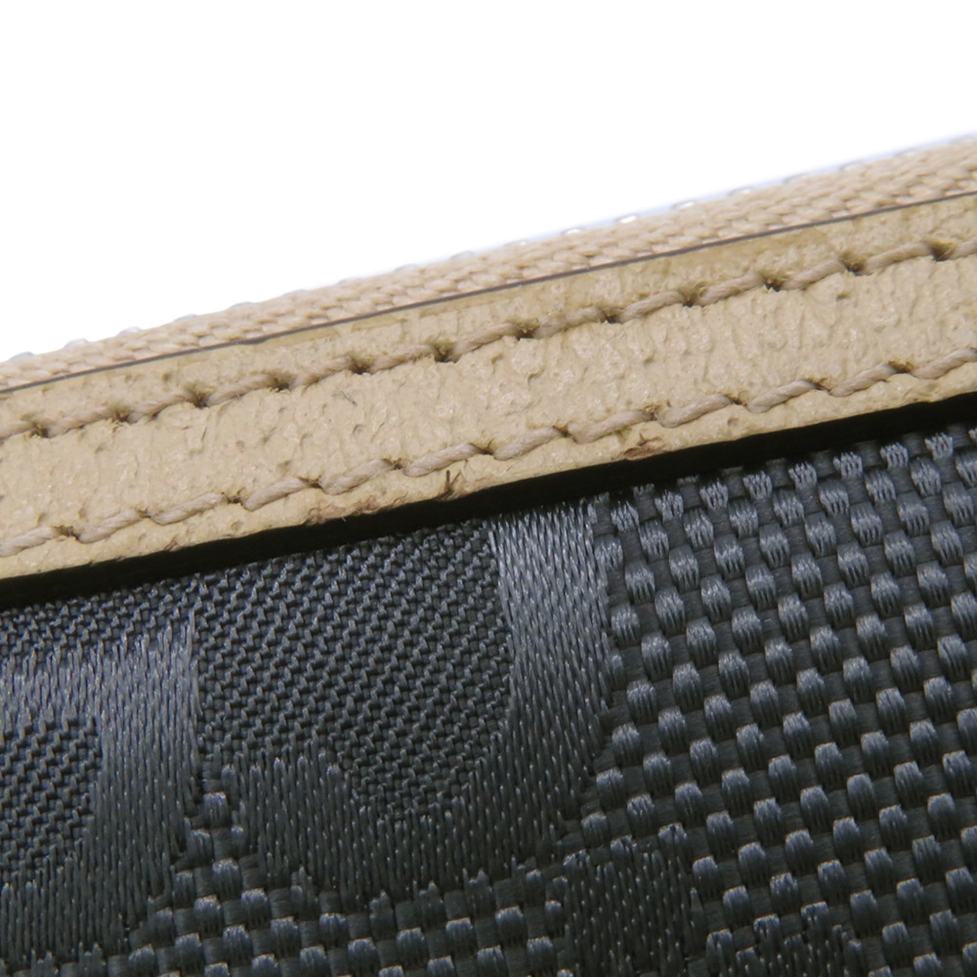Gucci Beige Gray Nylon Leather Long Wallet (Bi-Fold) (Pre-Owned)