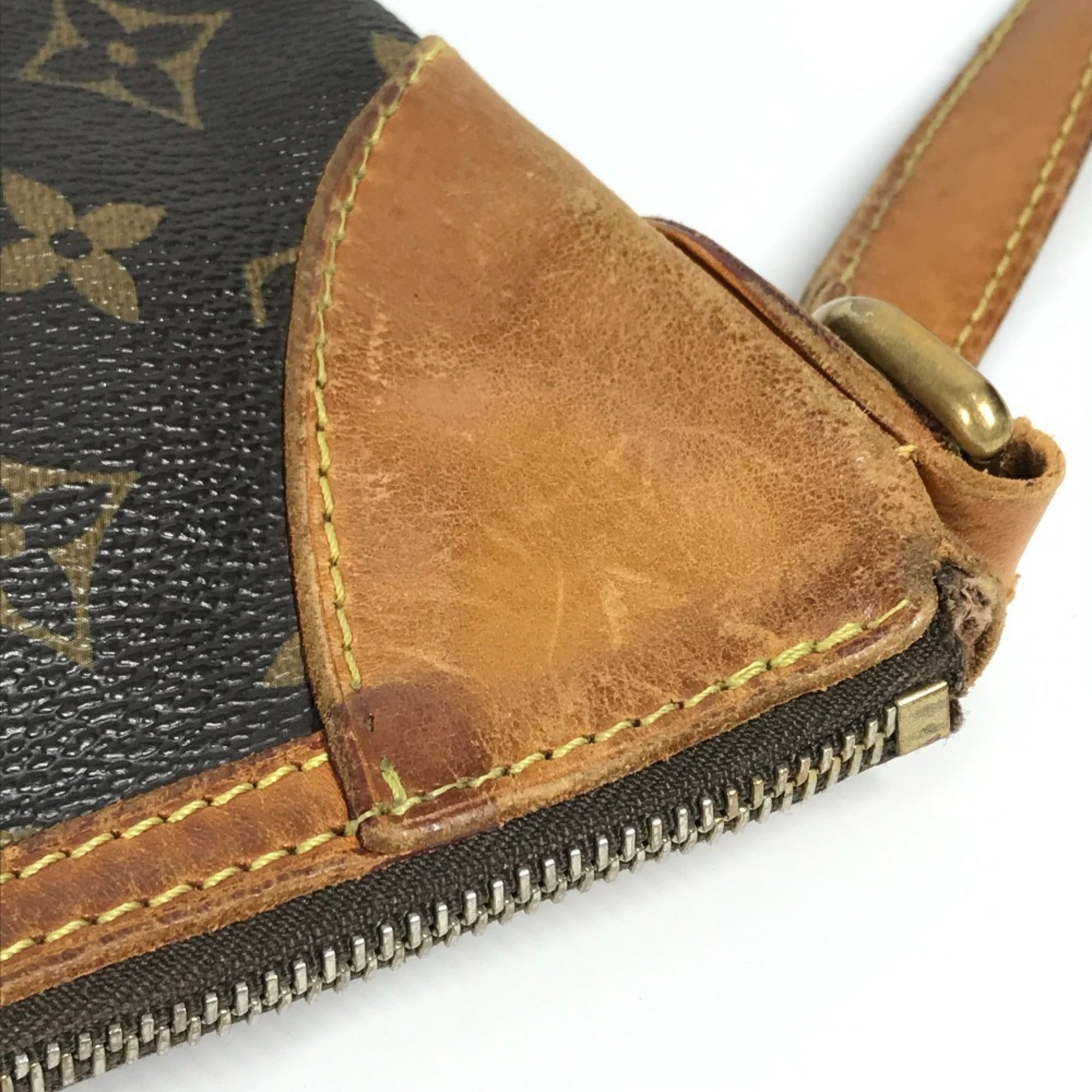 Louis Vuitton Brown Monogram Monogram Pochette Shoulder Bag