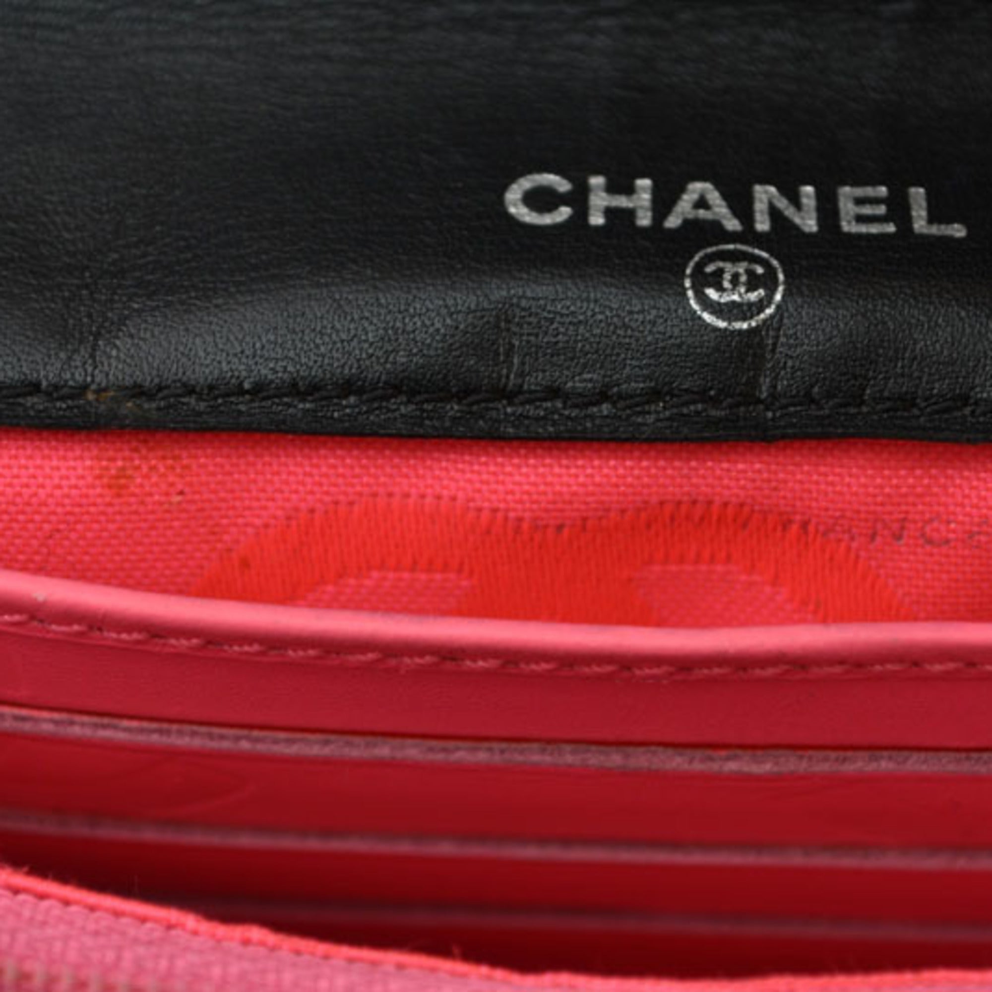 Chanel Black Pink Leather Wallet (Bi-Fold)