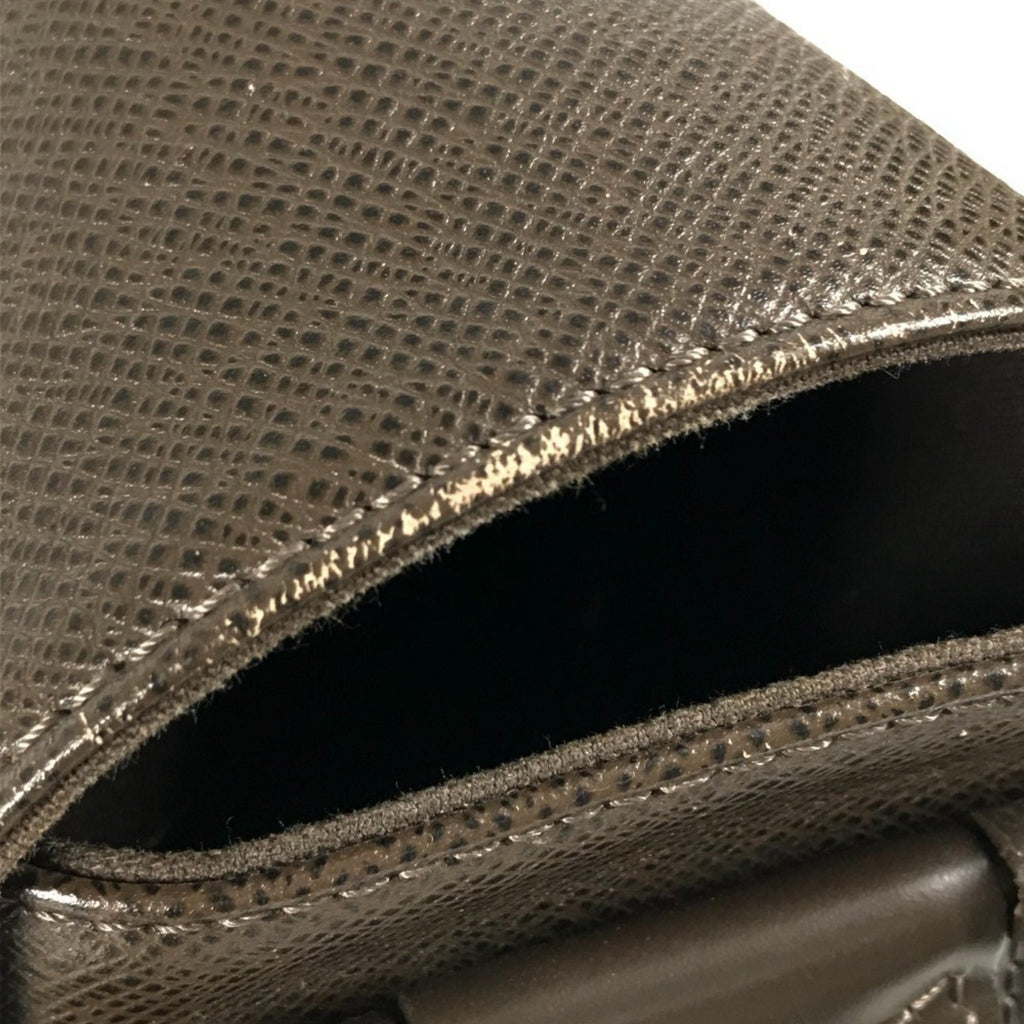 Louis Vuitton Brown Grizzly Taiga Leather Messenger Bag Shoulder Bag
