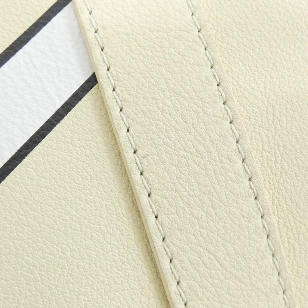 Louis Vuitton Cream Leather Shoulder Bag