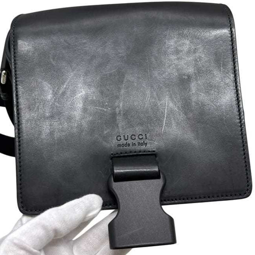 Gucci Beige Black Gg Supreme Leather Shoulder Bag (Pre-Owned)