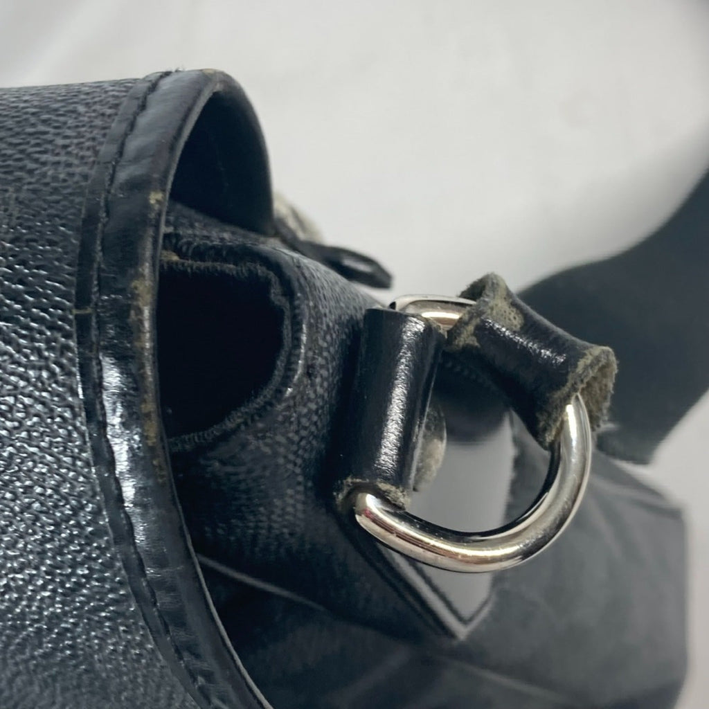 Louis Vuitton Black Damier Graphite Messenger Bag Shoulder Bag