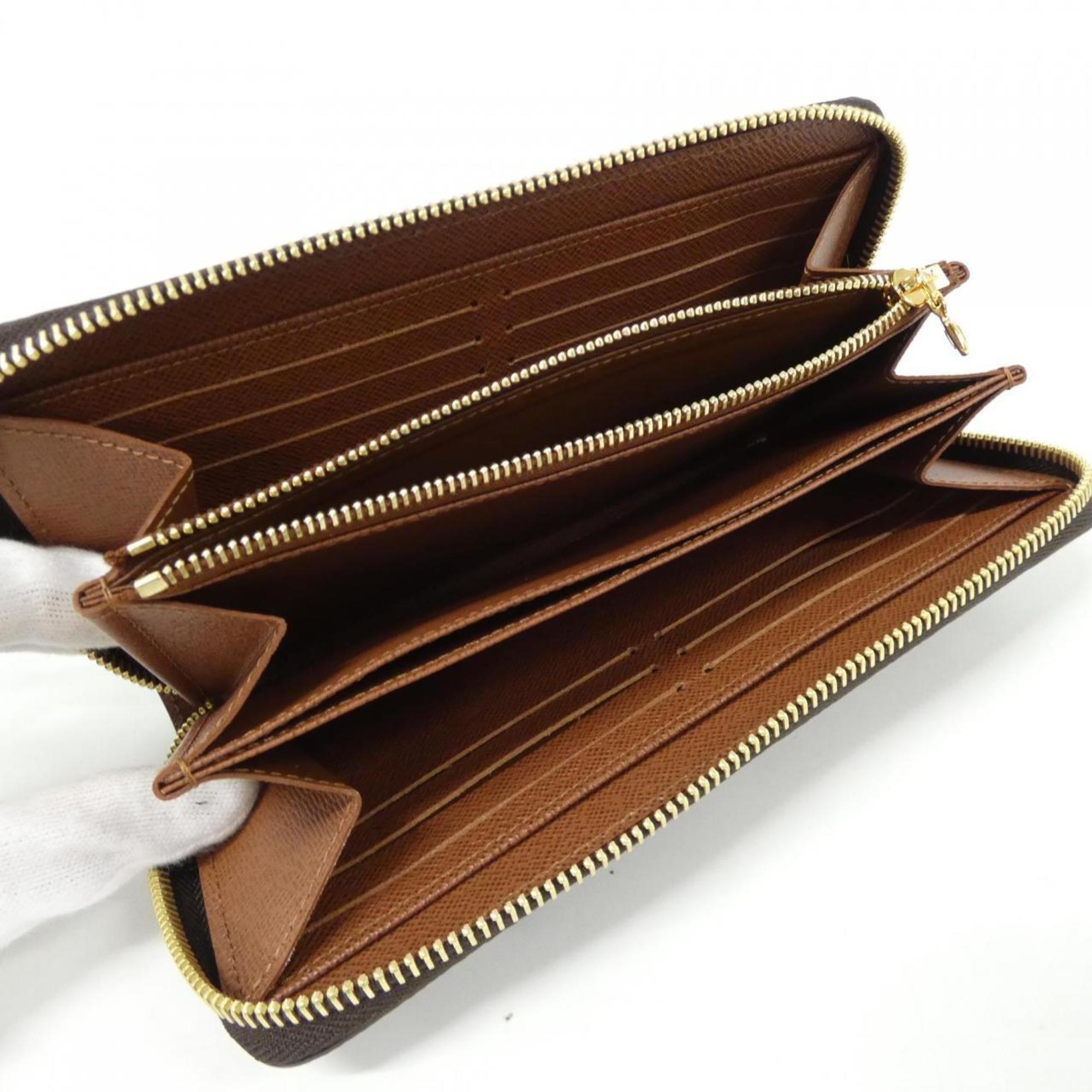 Louis Vuitton Marron Coated Canvas