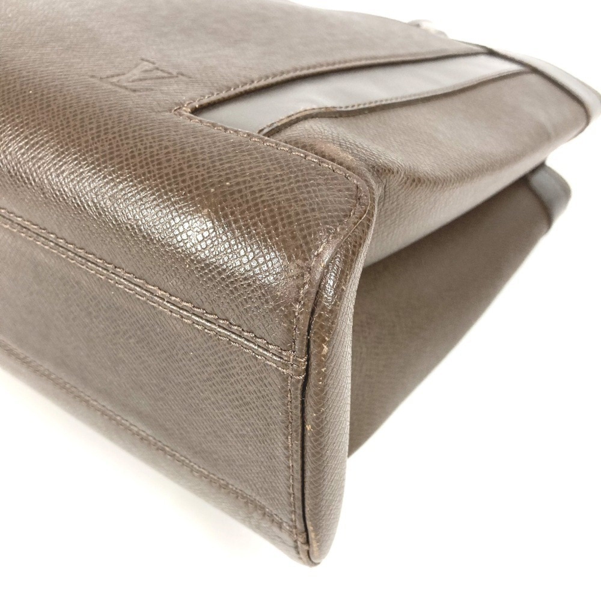 Louis Vuitton Brown Grizzly Taiga Leather Handbag Tote Bag