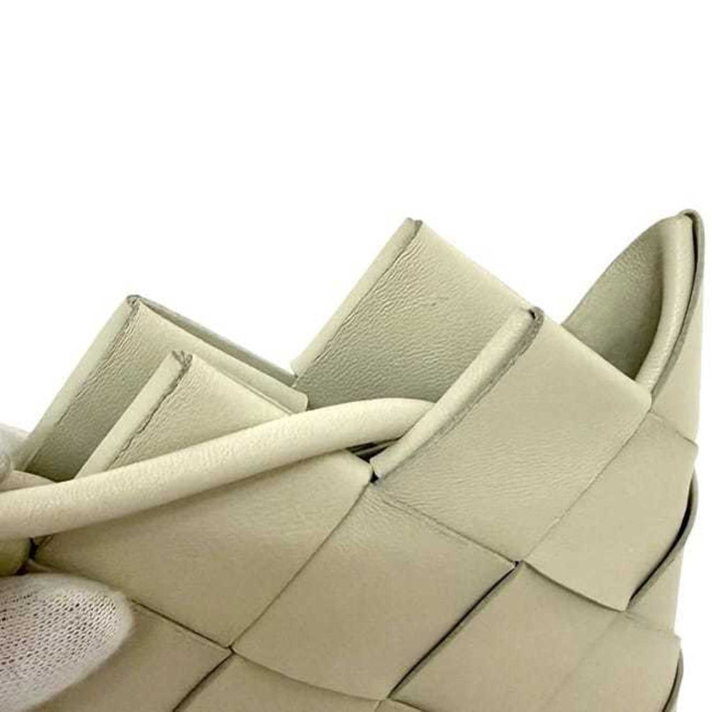 Bottega Veneta Intrecciato White Leather Pochette Shoulder Bag