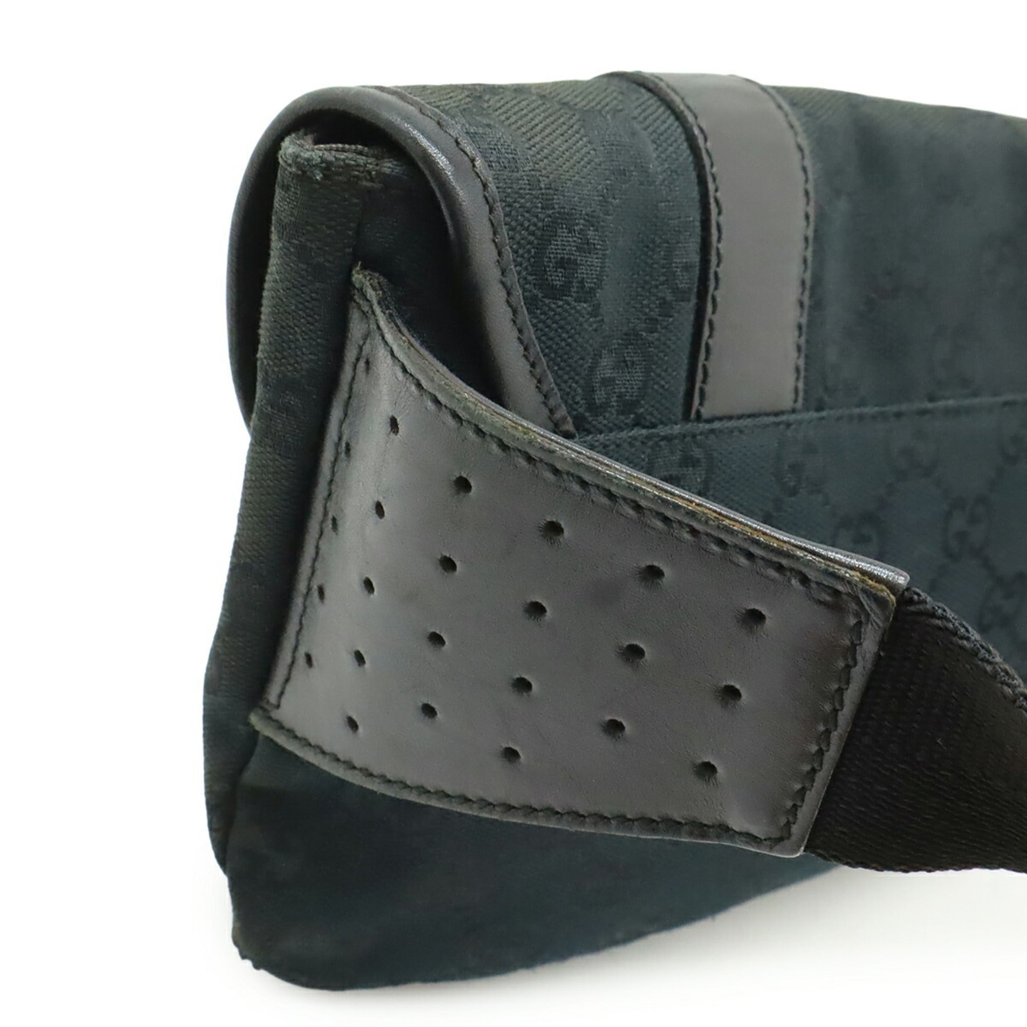 Gucci Black Gg Canvas Leather Fanny Pack Pouch Sling Bag (Pre-Owned)