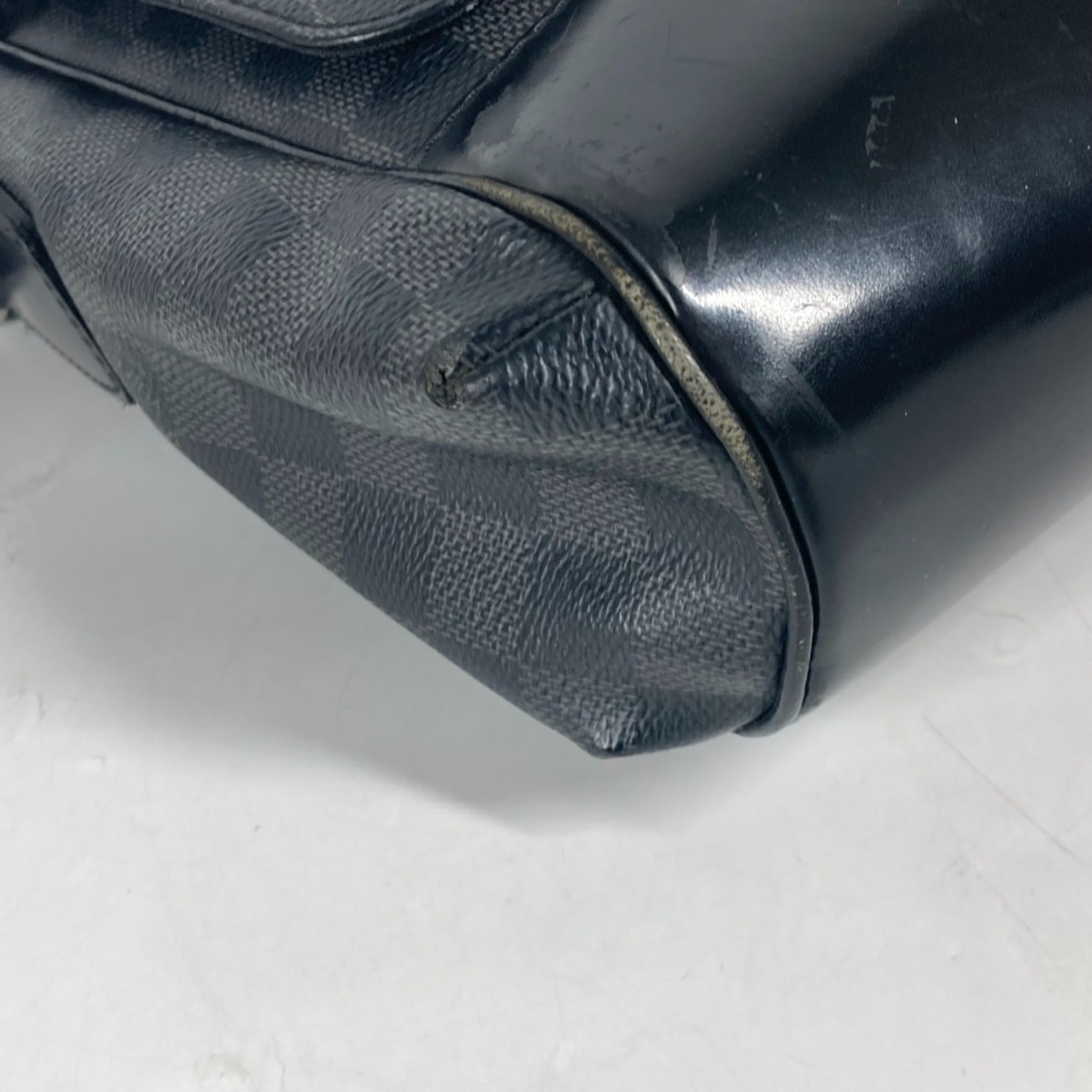 Louis Vuitton Black Damier Graphite Messenger Bag Shoulder Bag