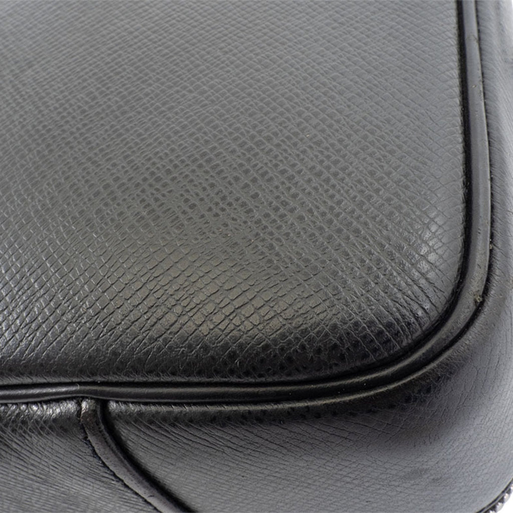 Louis Vuitton Ardoise Taiga Leather Shoulder Bag