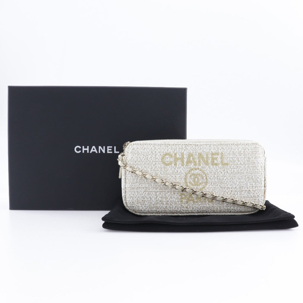 Chanel White Tweed Shoulder Bag