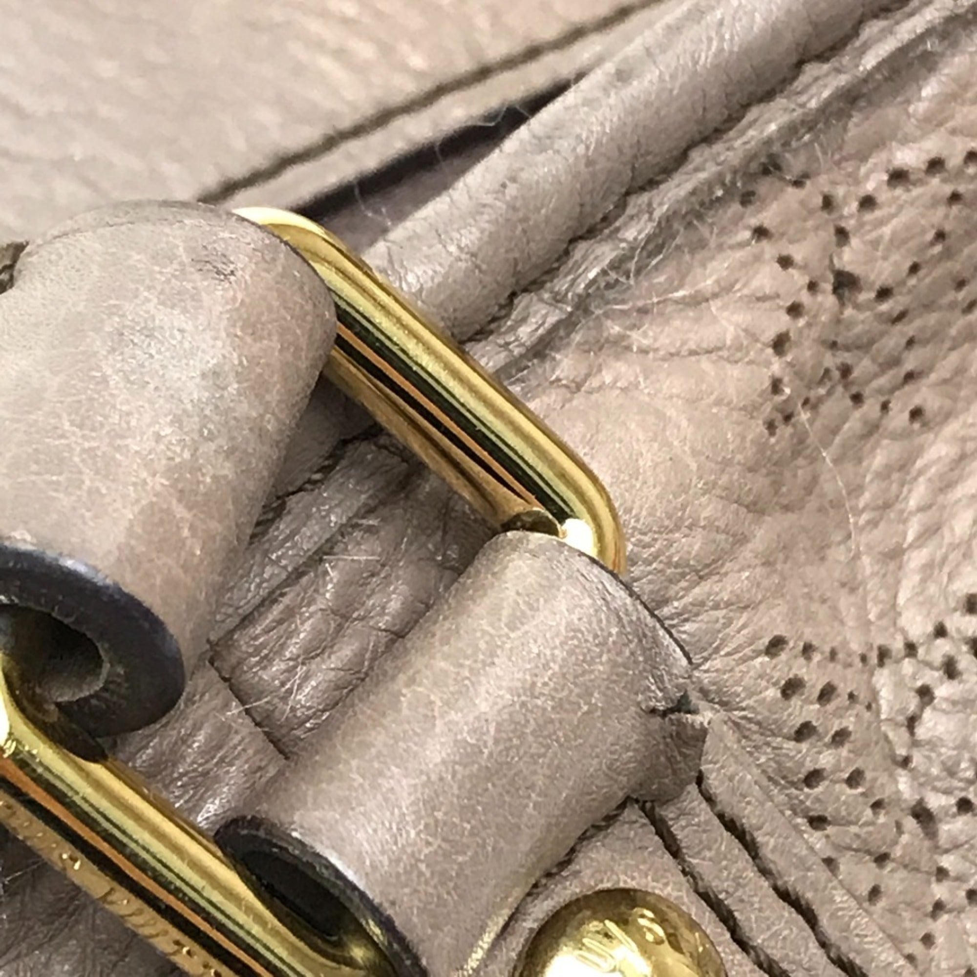 Louis Vuitton Beige Poodle Mahina Leather Handbag Shoulder Bag