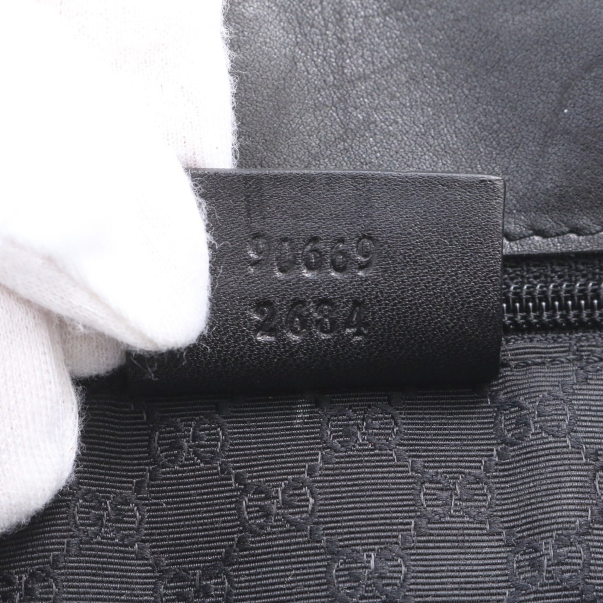 Gucci Black Navy Leather Canvas Shoulder Bag (Pre-Owned)