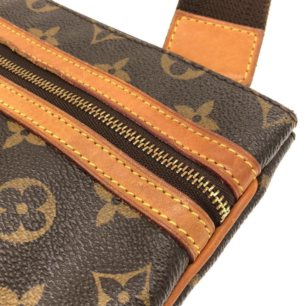 Louis Vuitton Marron Coated Canvas Pochette Shoulder Bag