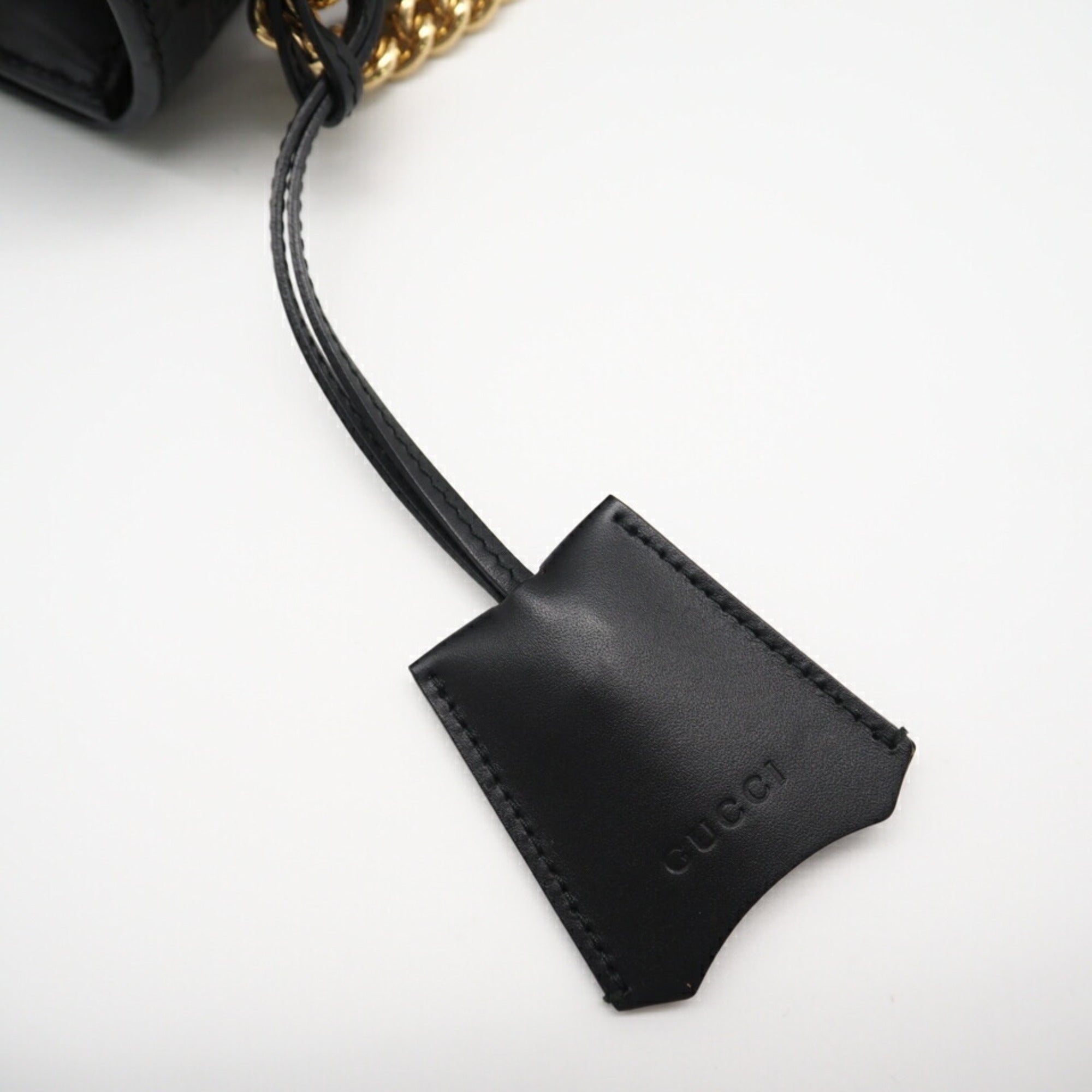 Gucci Black Leather Shoulder Bag (Pre-Owned)