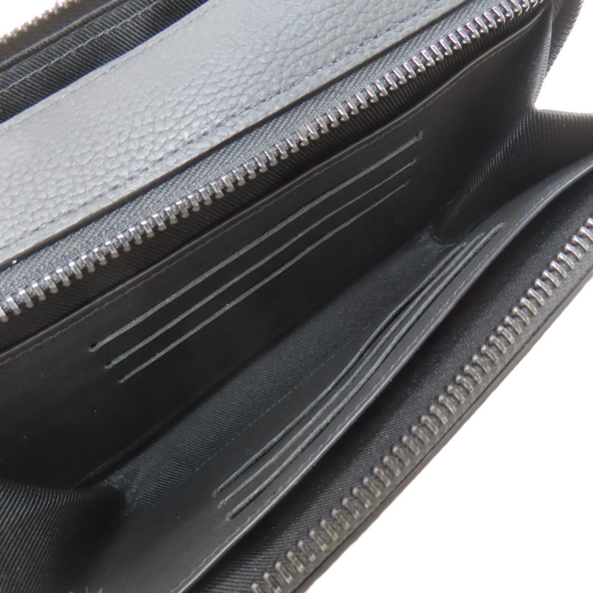 Louis Vuitton Noir Shoulder Bag