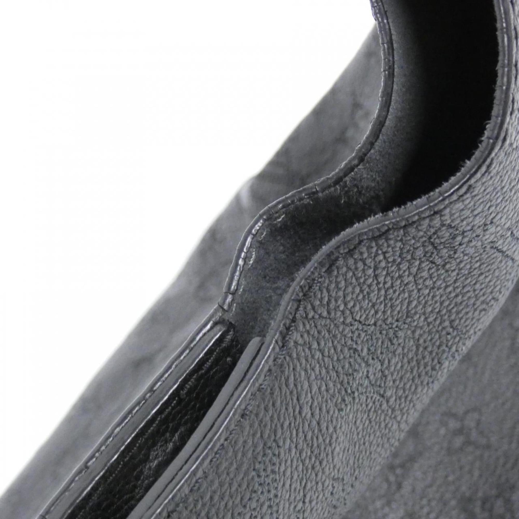Louis Vuitton Black Leather Shoulder Bag