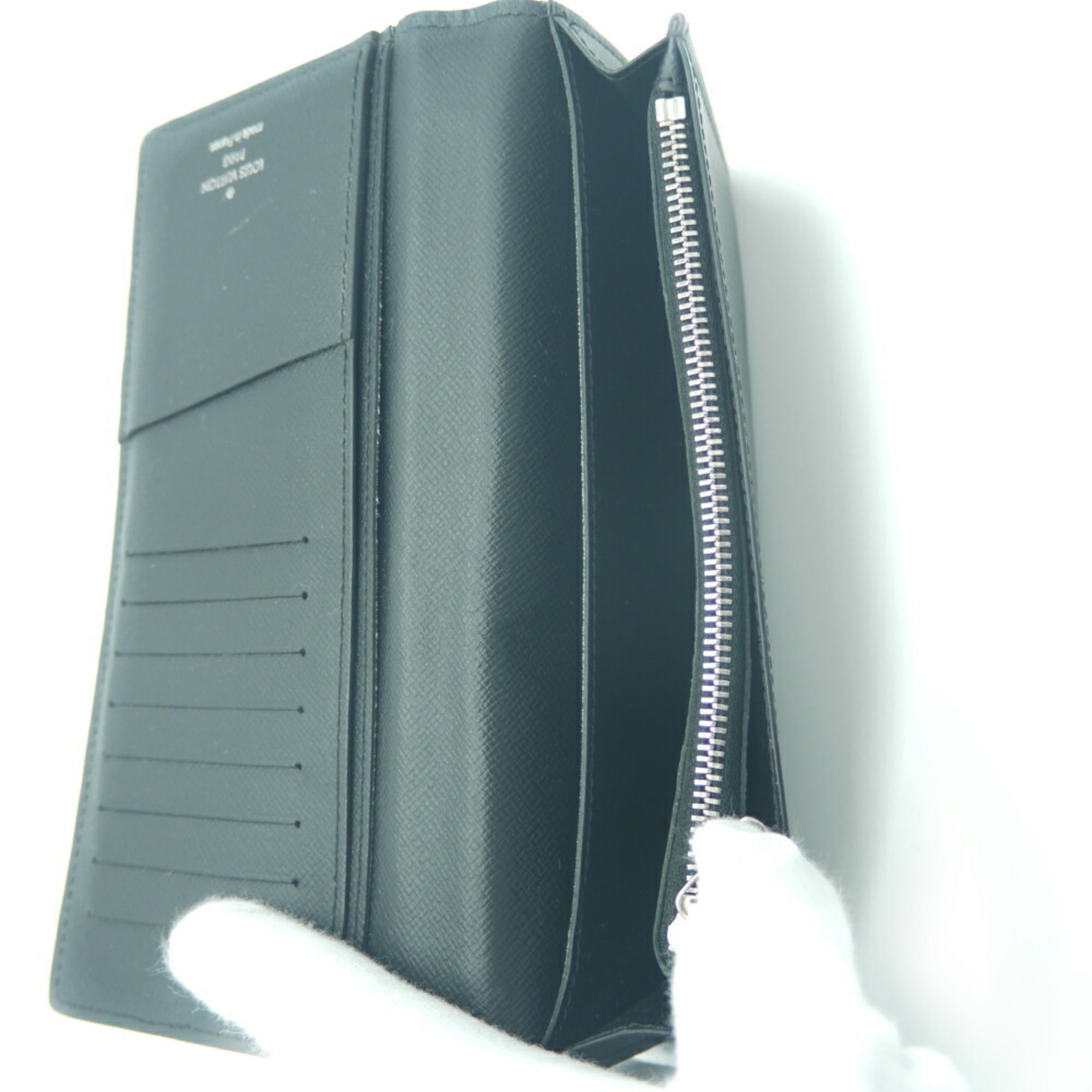 Louis Vuitton Noir Taiga Leather Long Wallet
