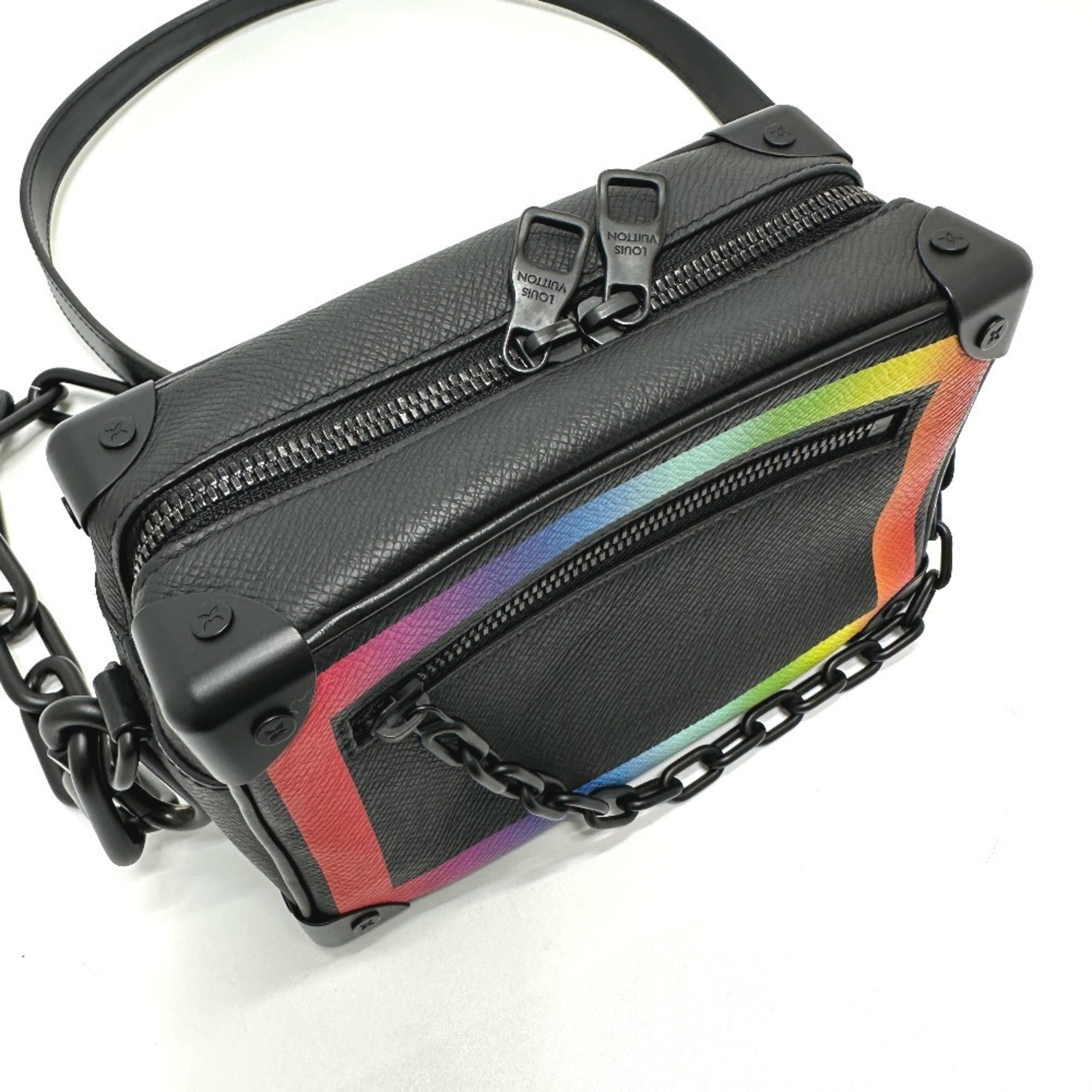 Louis Vuitton Taiga Black Taiga Leather Shoulder Bag
