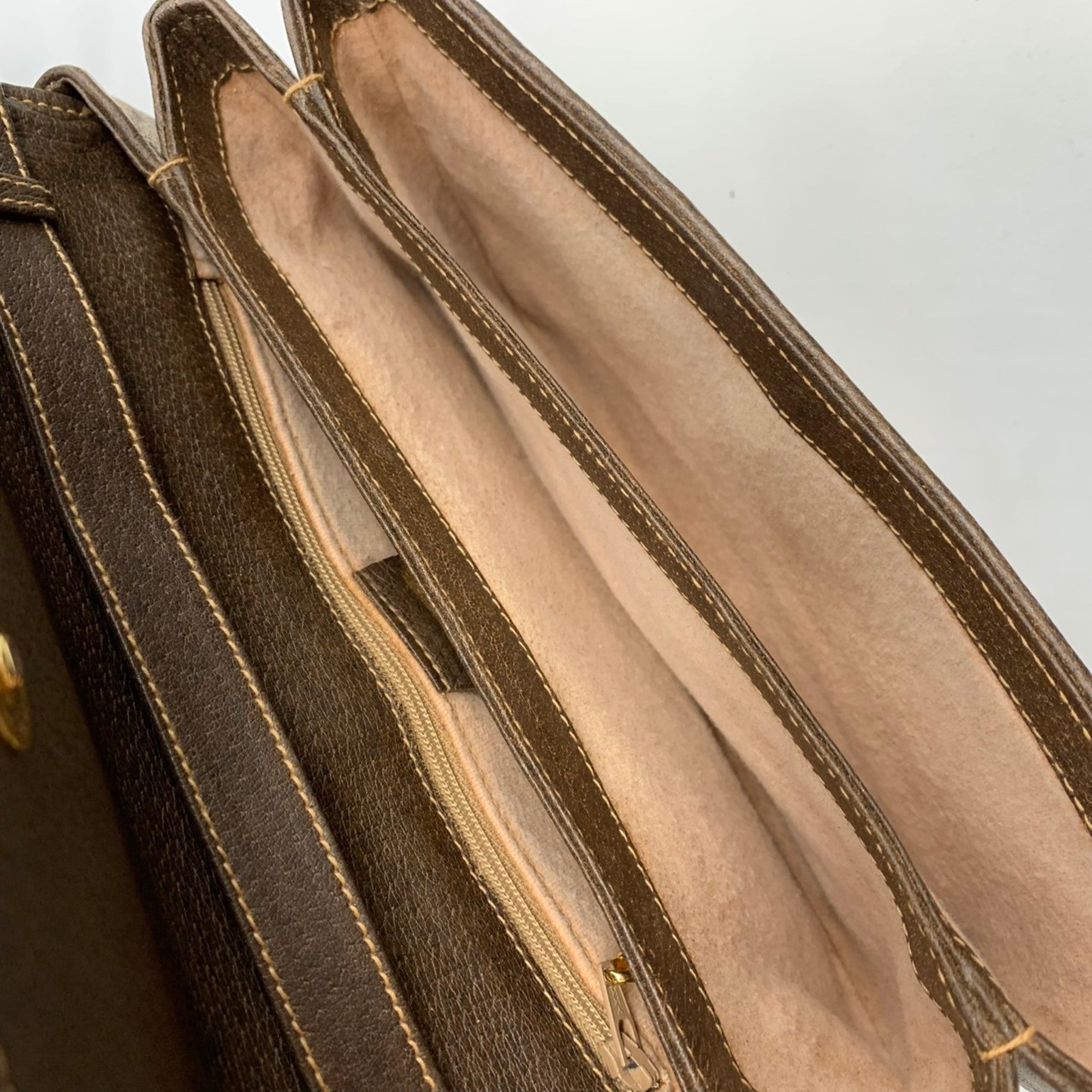 Gucci Brown Gg Supreme Shoulder Bag (Pre-Owned)