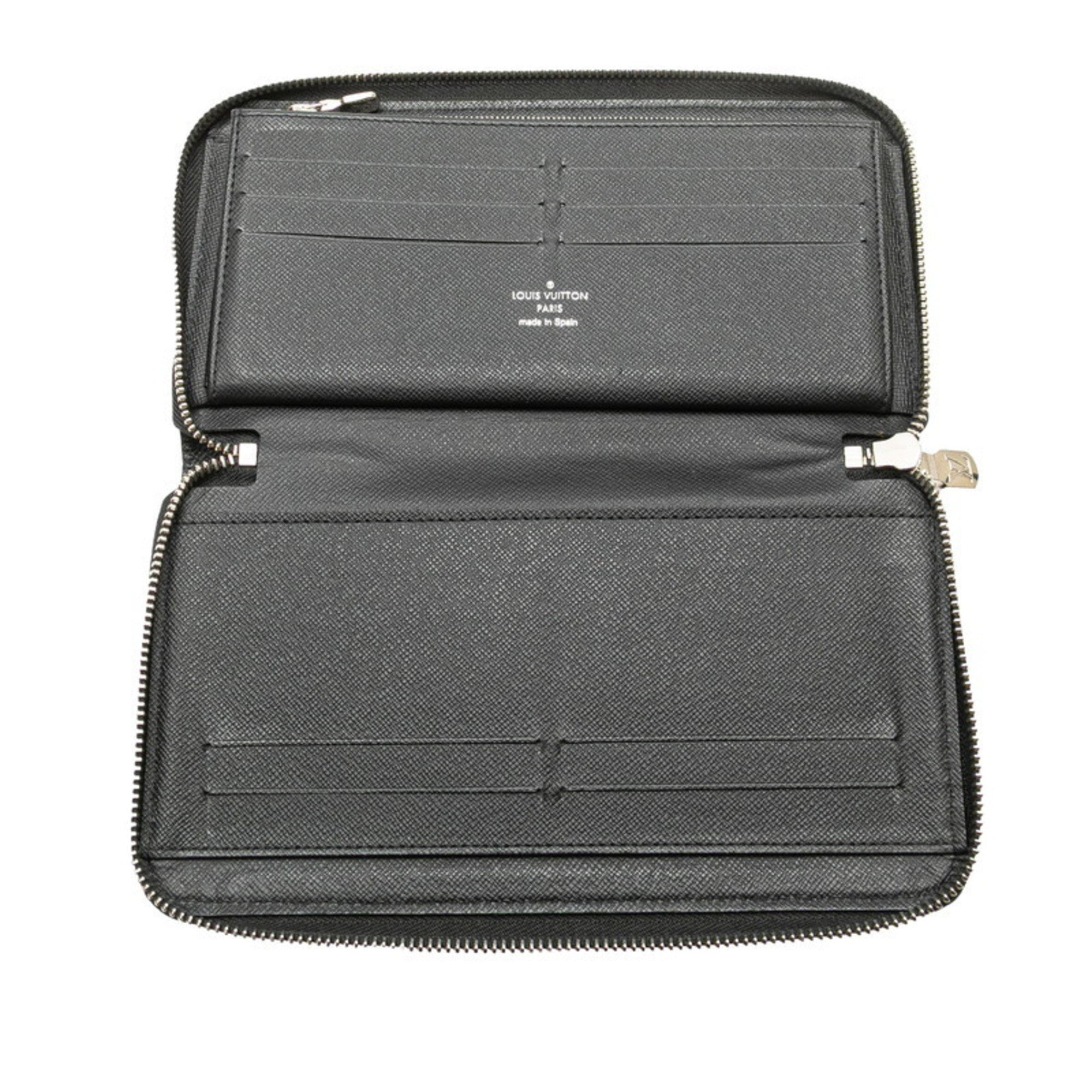 Louis Vuitton Taiga Black Noir Leather Coin Purse/Coin Case