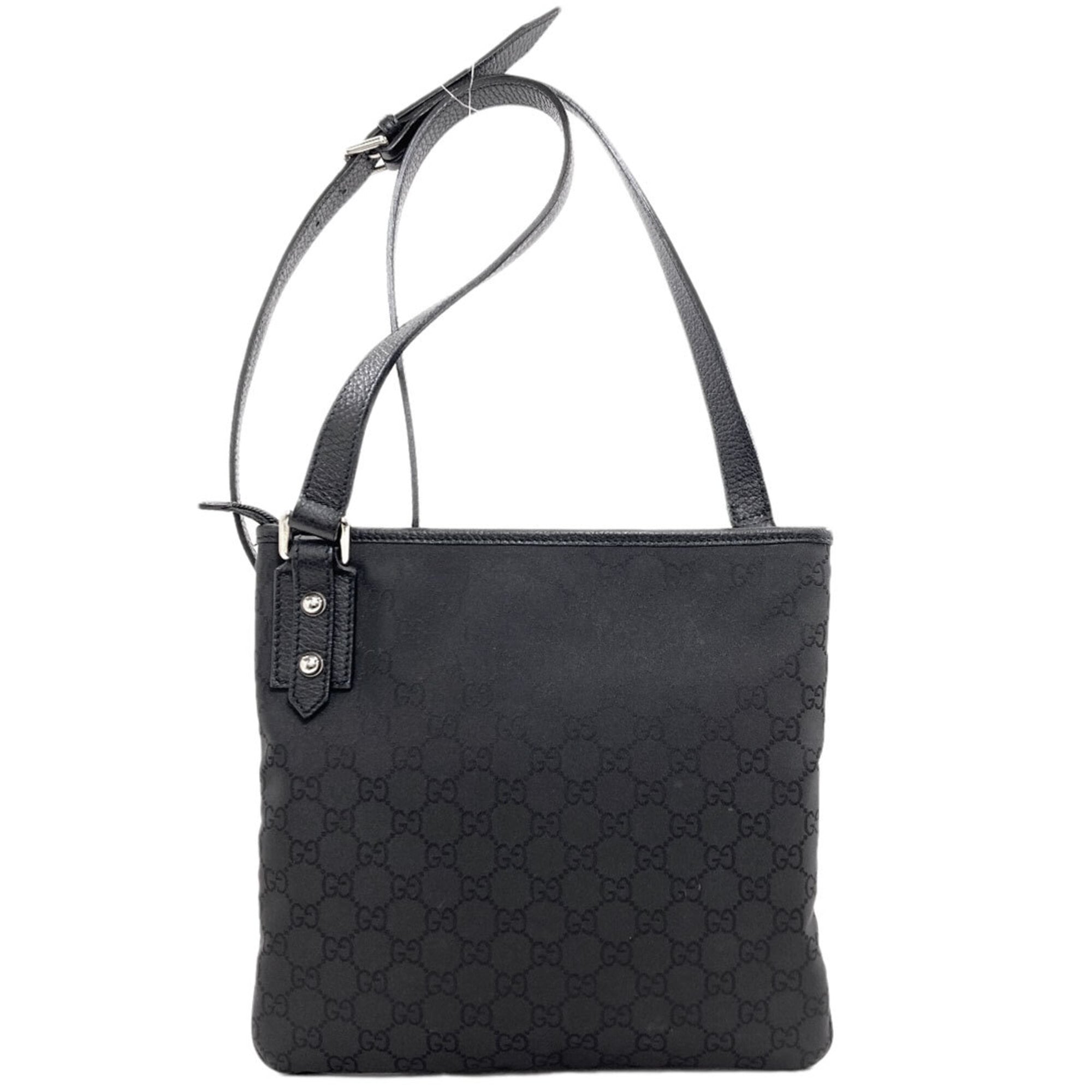 Gucci Black Nylon Shoulder Bag (Pre-Owned)