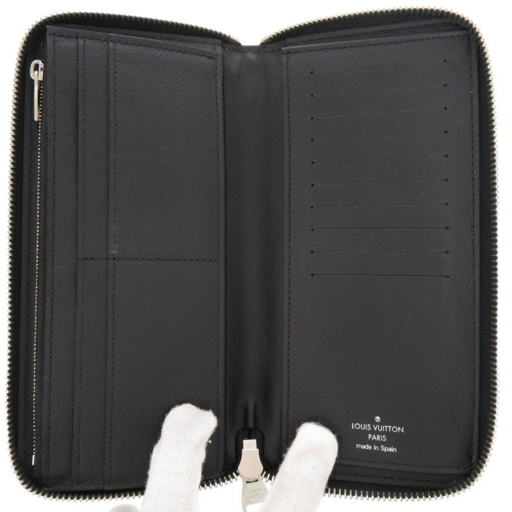 Louis Vuitton Black Noir Taiga Leather Coin Purse/Coin Case