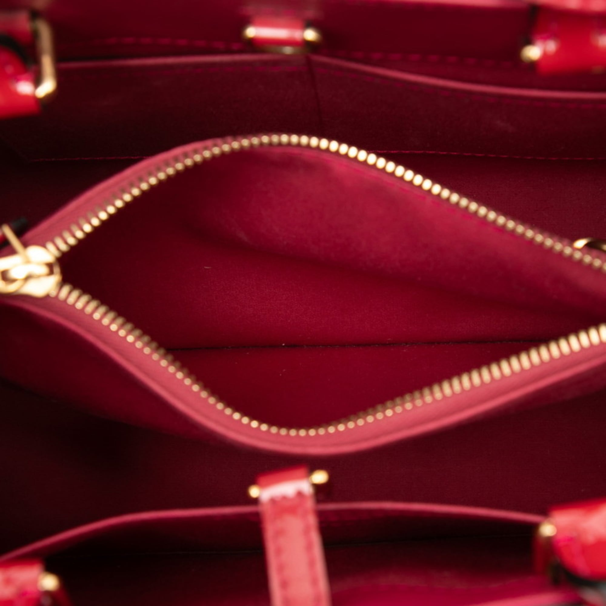 Louis Vuitton Indian Rose Monogram Red Color Patent Leather Monogram Vernis Handbag Shoulder Bag
