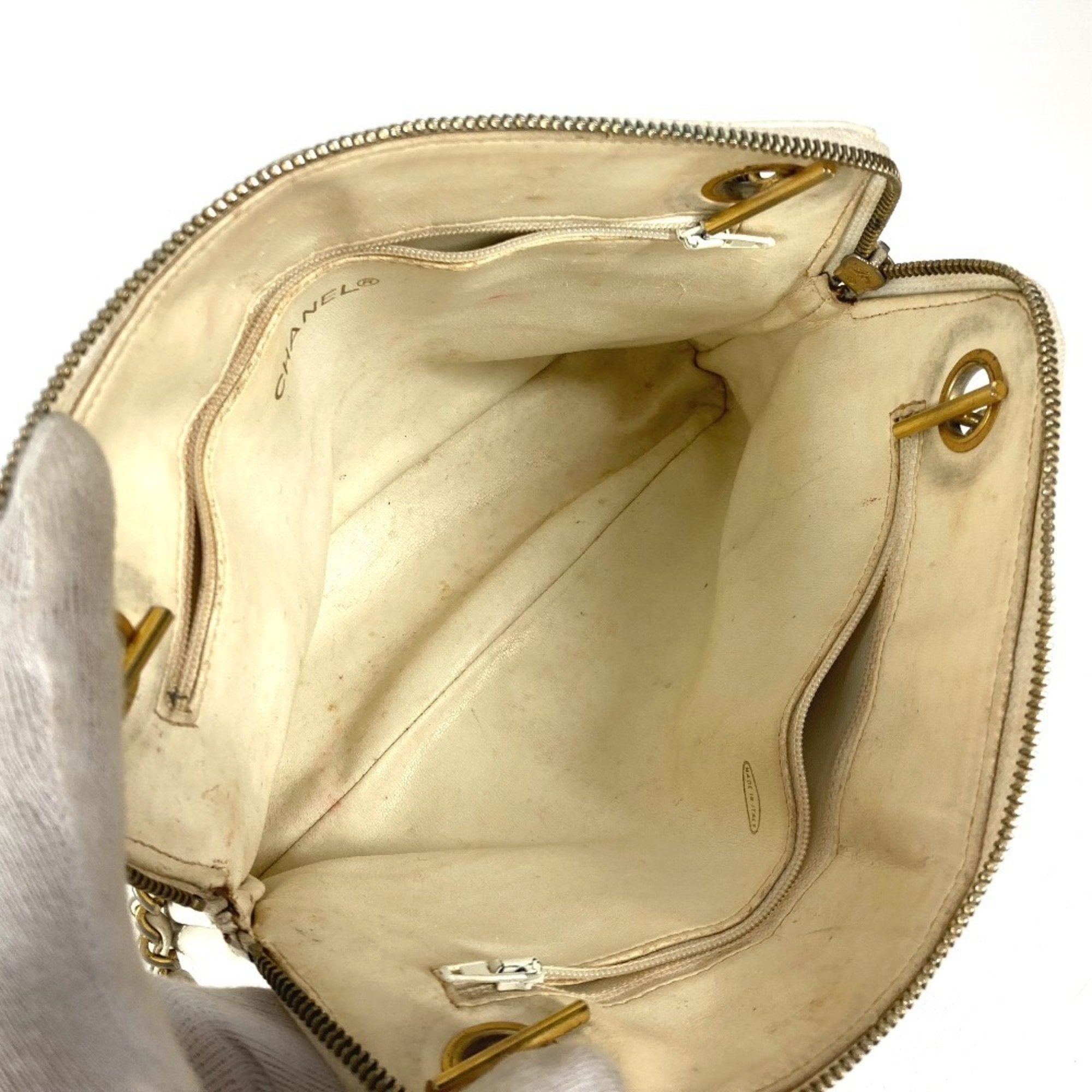 Chanel White Leather Shoulder Bag