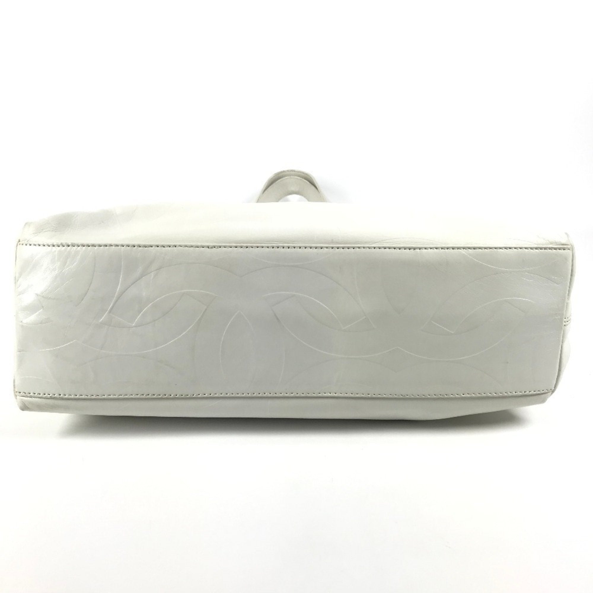Chanel White Leather Shoulder Bag Tote Bag