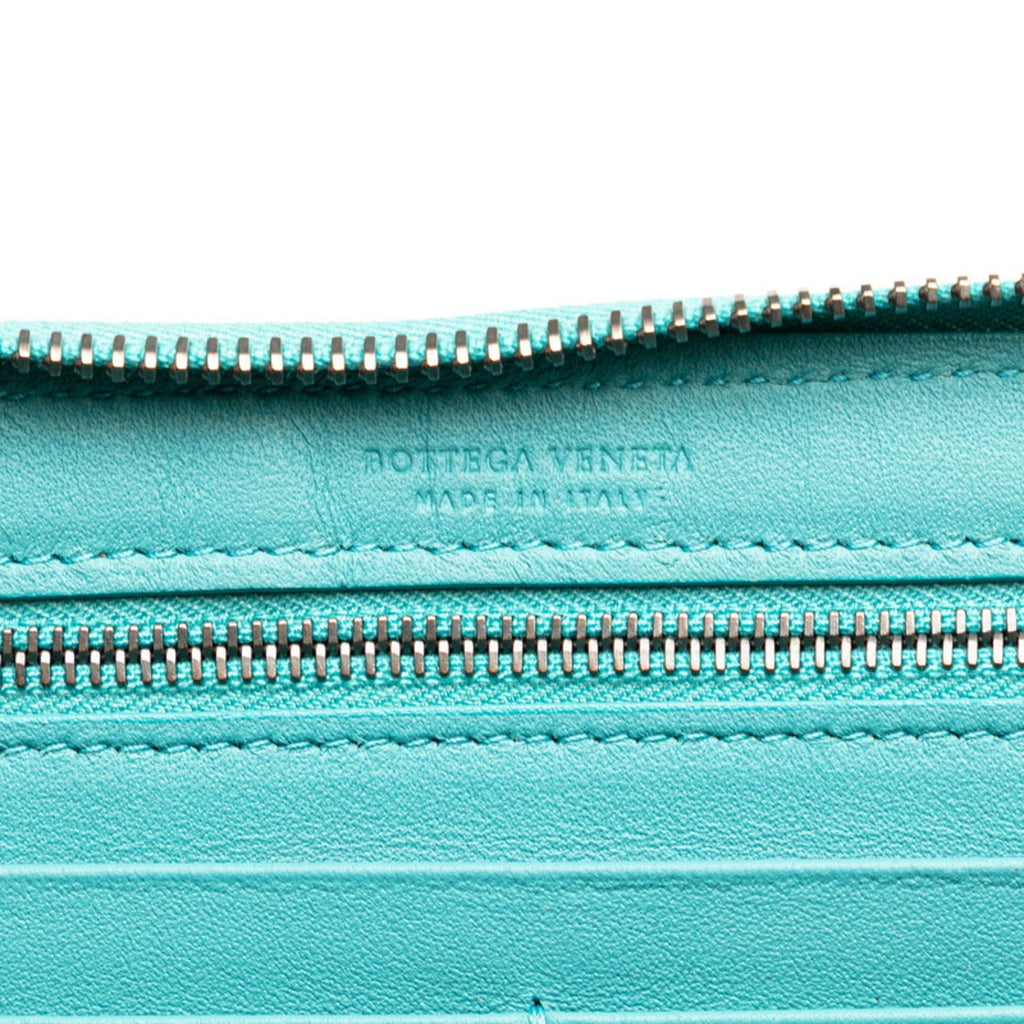Bottega Veneta Emerald Green Leather Long Wallet (Bi-Fold)