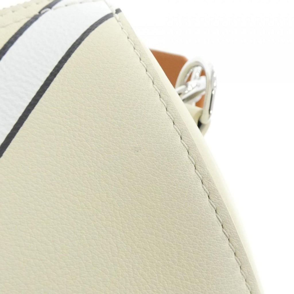 Louis Vuitton Cream Leather Shoulder Bag
