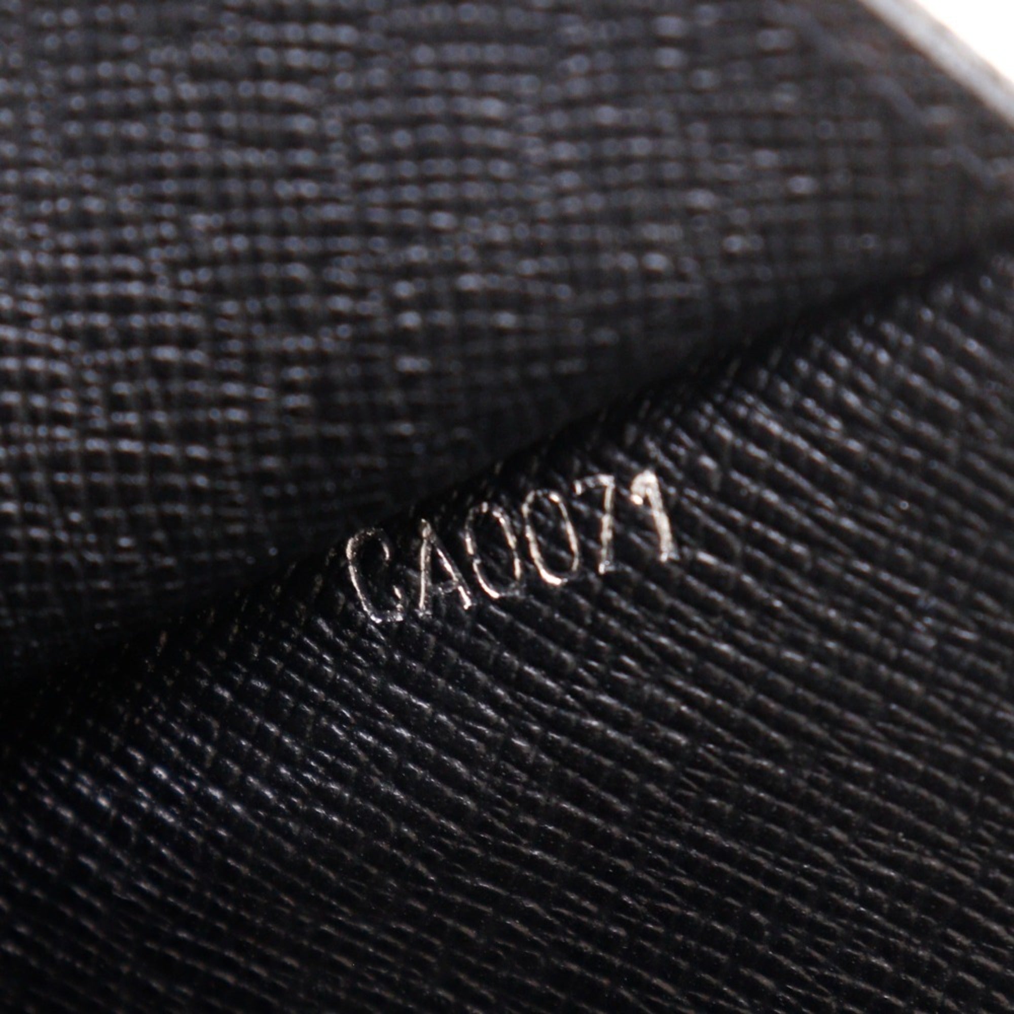 Louis Vuitton Taiga Ardoise Black Taiga Leather Pochette