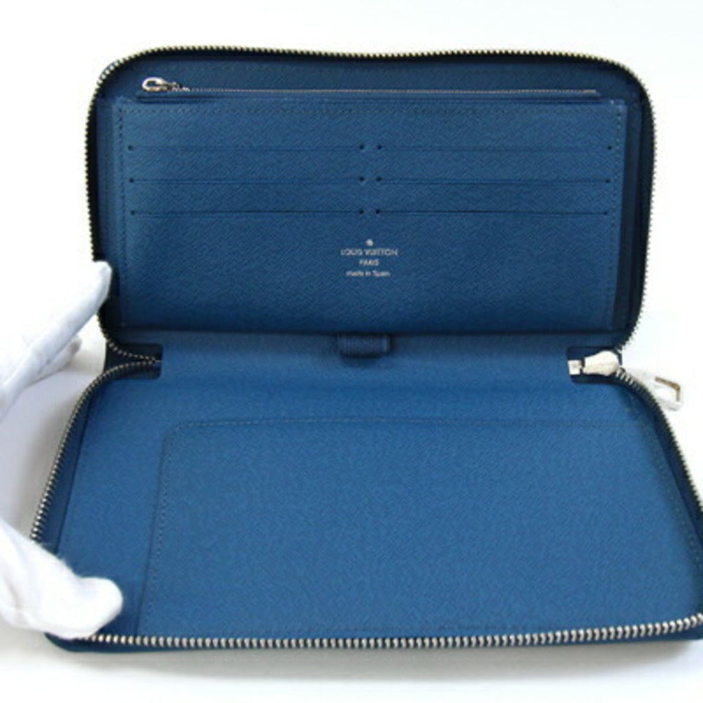 Louis Vuitton Bleu Celeste Epi Leather Middle Wallet