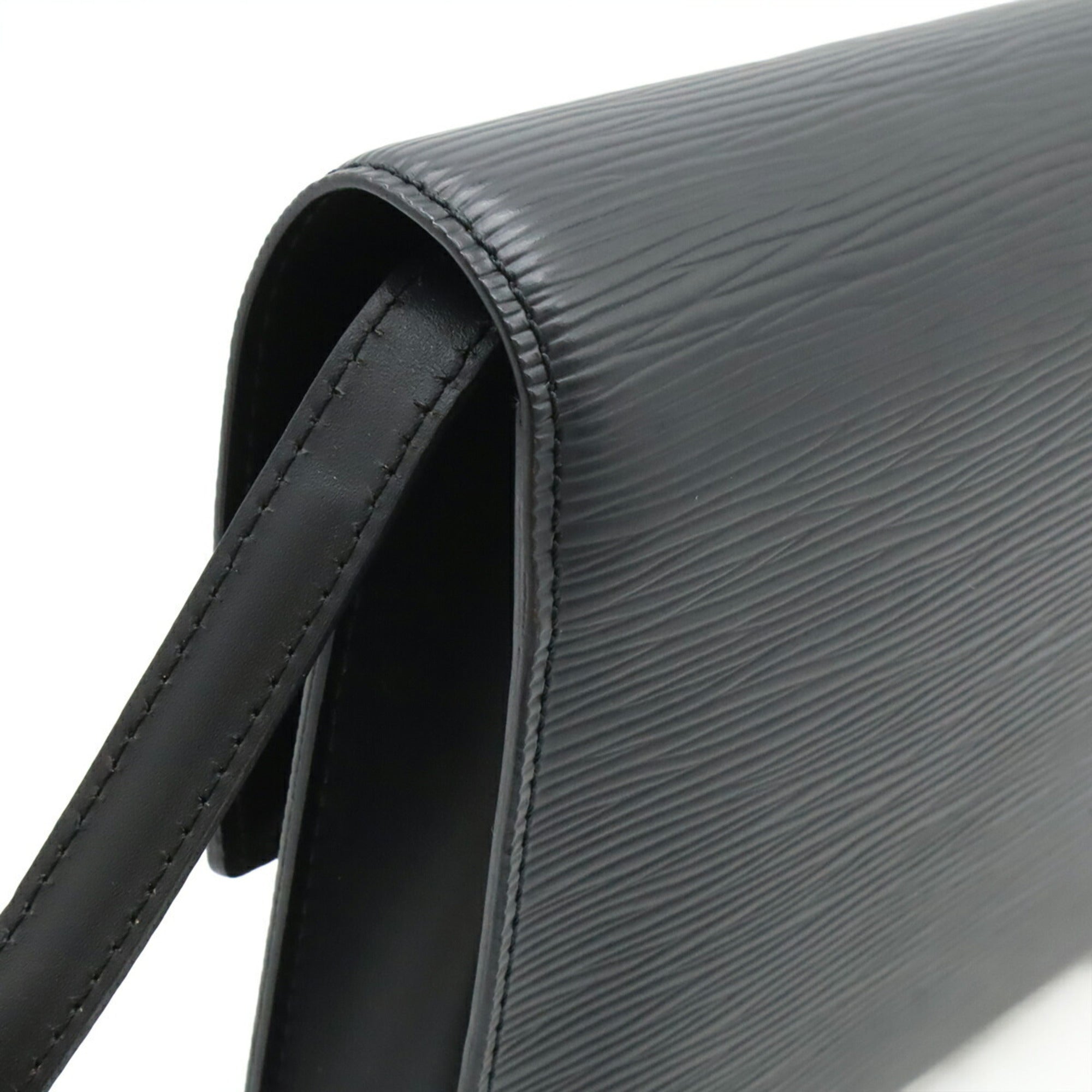 Louis Vuitton Black Noir Epi Leather Clutch Bag Pochette Shoulder Bag