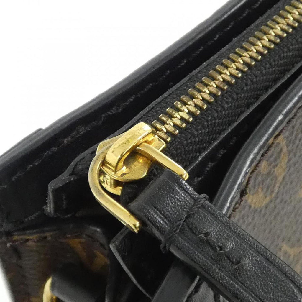 Louis Vuitton Marron Coated Canvas Shoulder Bag