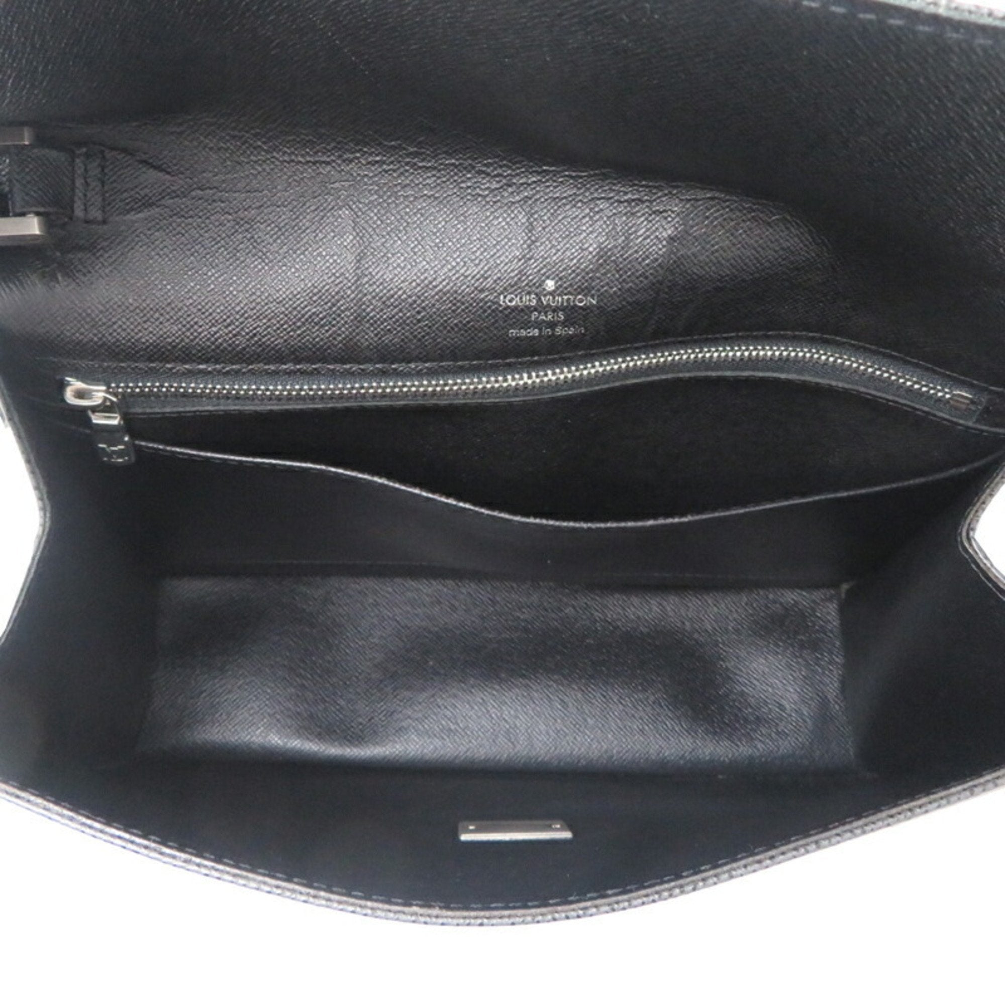 Louis Vuitton Taiga Ardoise Black Galle Taiga Leather Clutch Bag