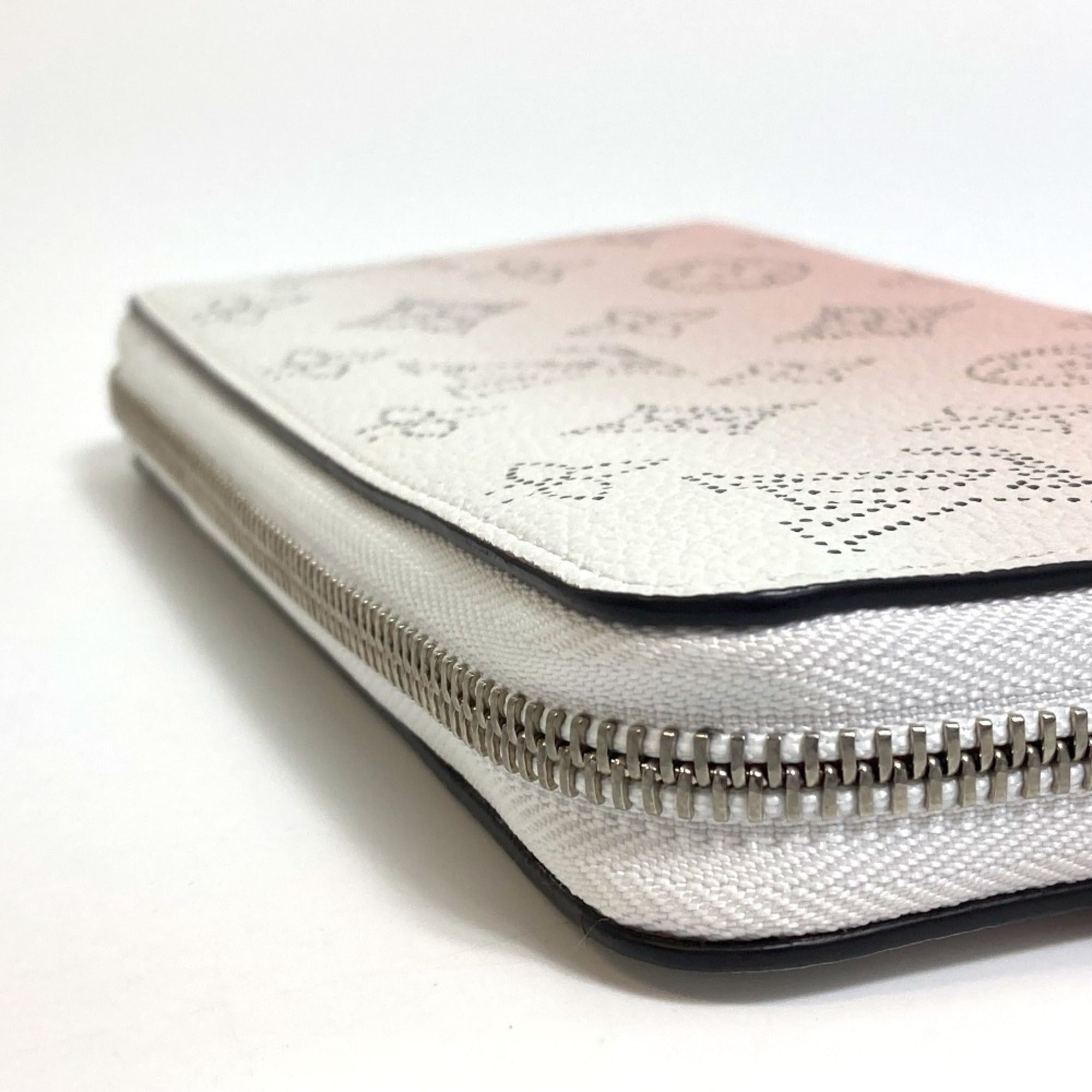 Louis Vuitton Mahina Pink White Mahina Leather Long Wallet