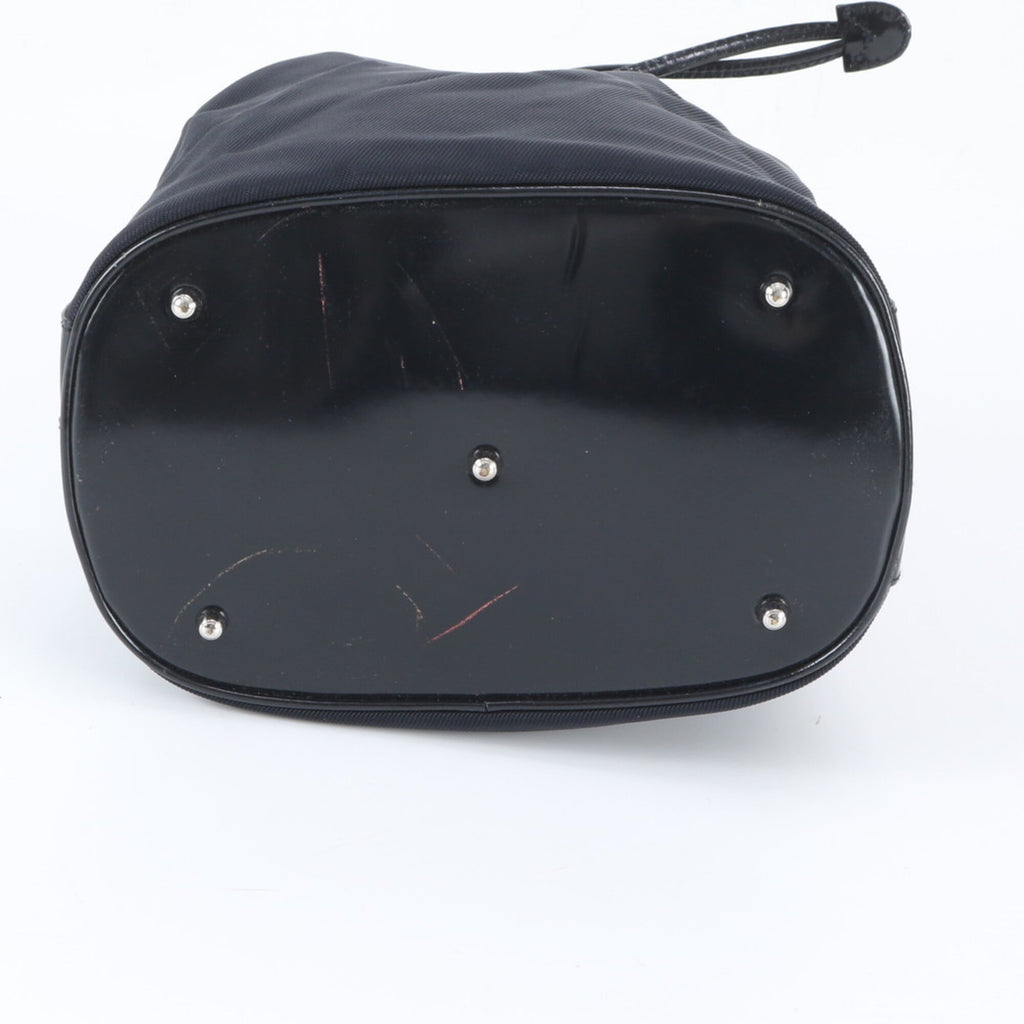 Gucci Bamboo Black Leather Nylon Handbag (Pre-Owned)
