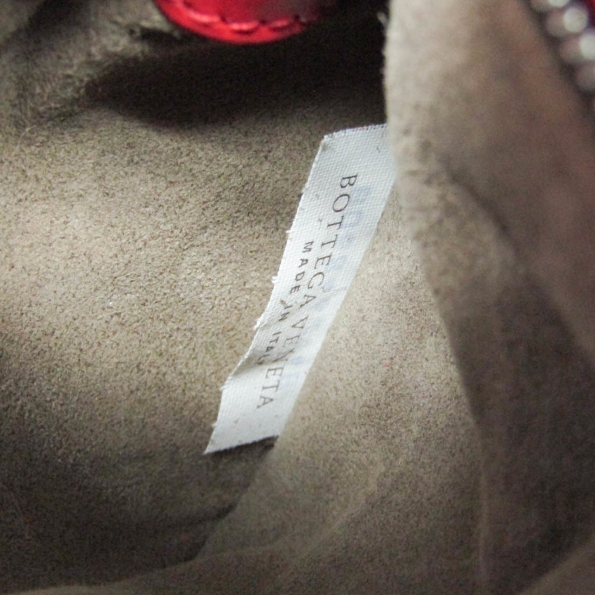 Bottega Veneta Roma Bag Intrecciato Nappa Red Leather Shoulder Bag Bag