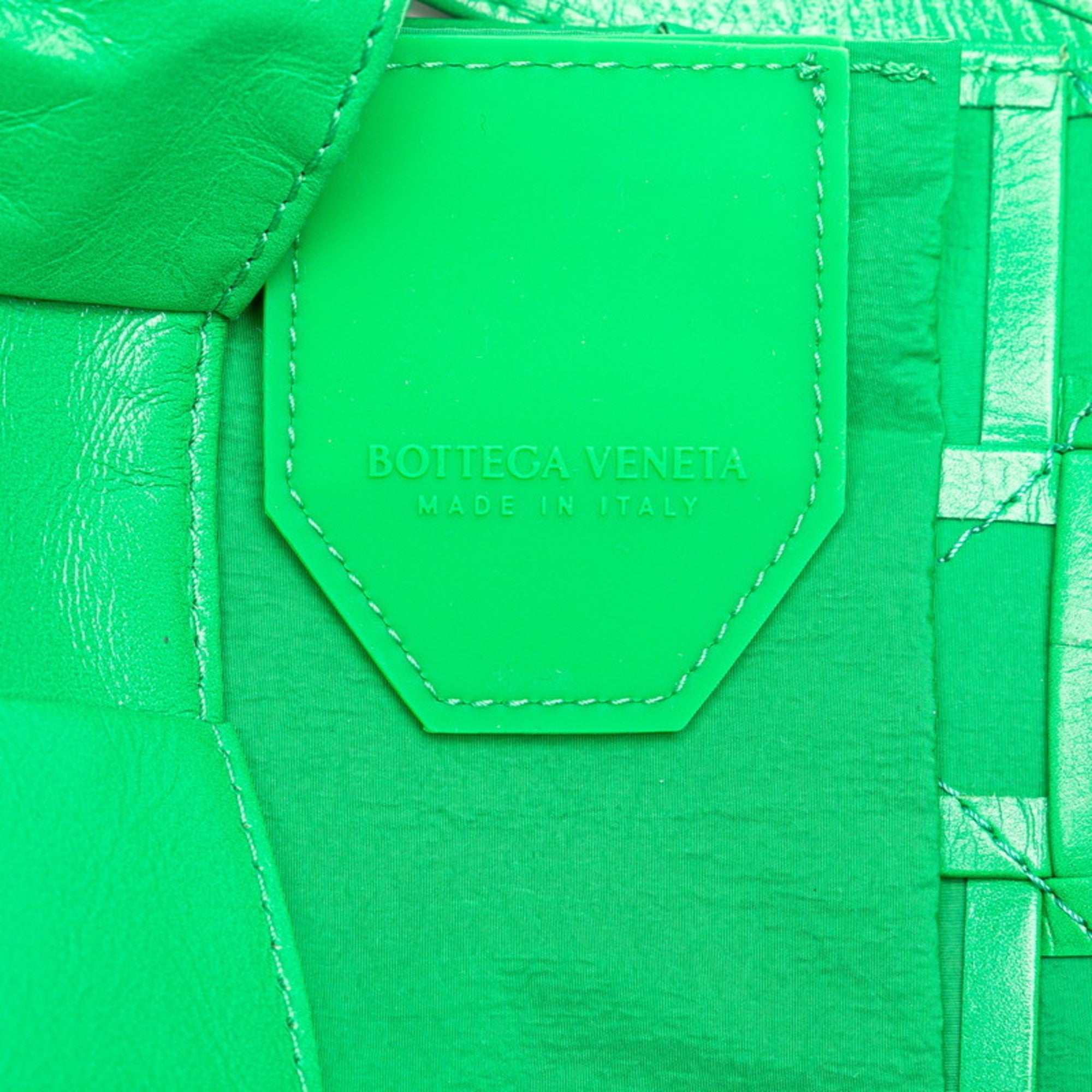 Bottega Veneta Green Leather Shoulder Bag Sling Bag