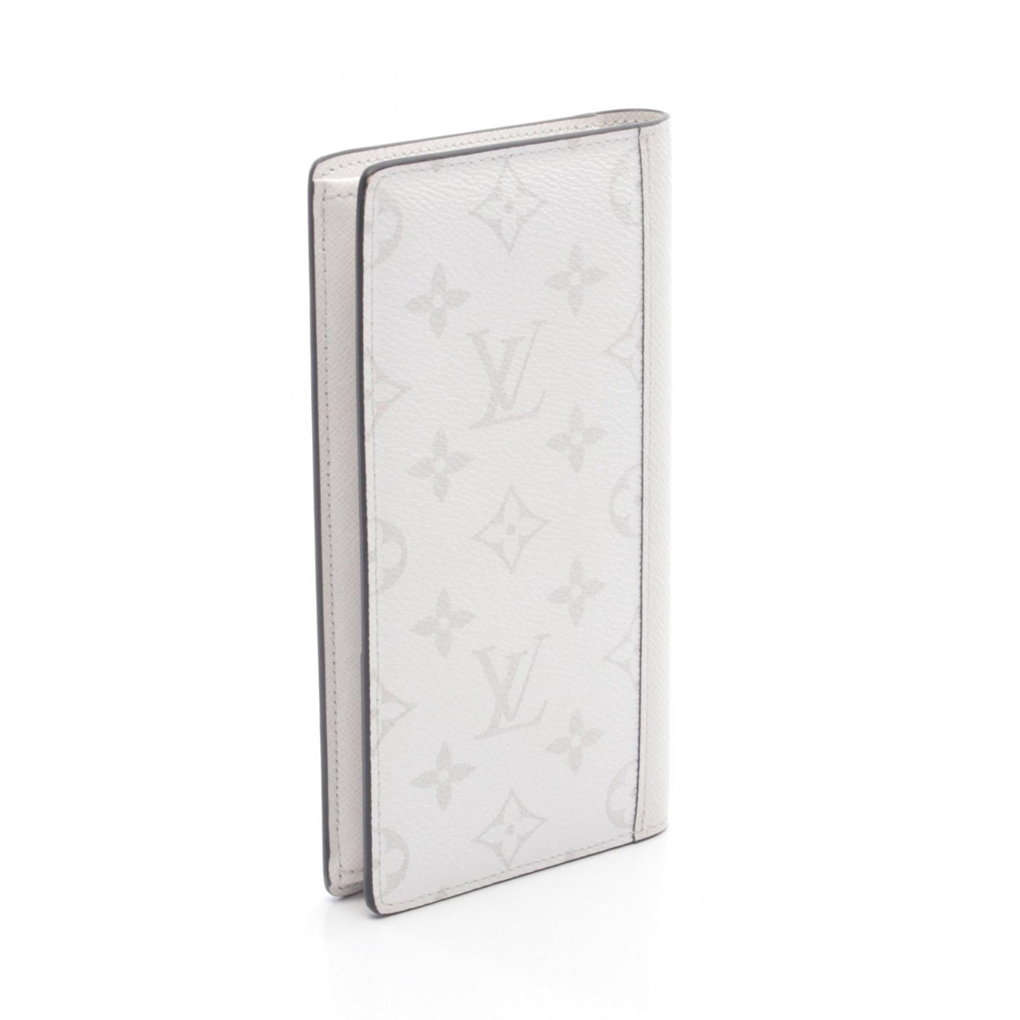 Louis Vuitton Blanc Gray Taigarama Long Wallet