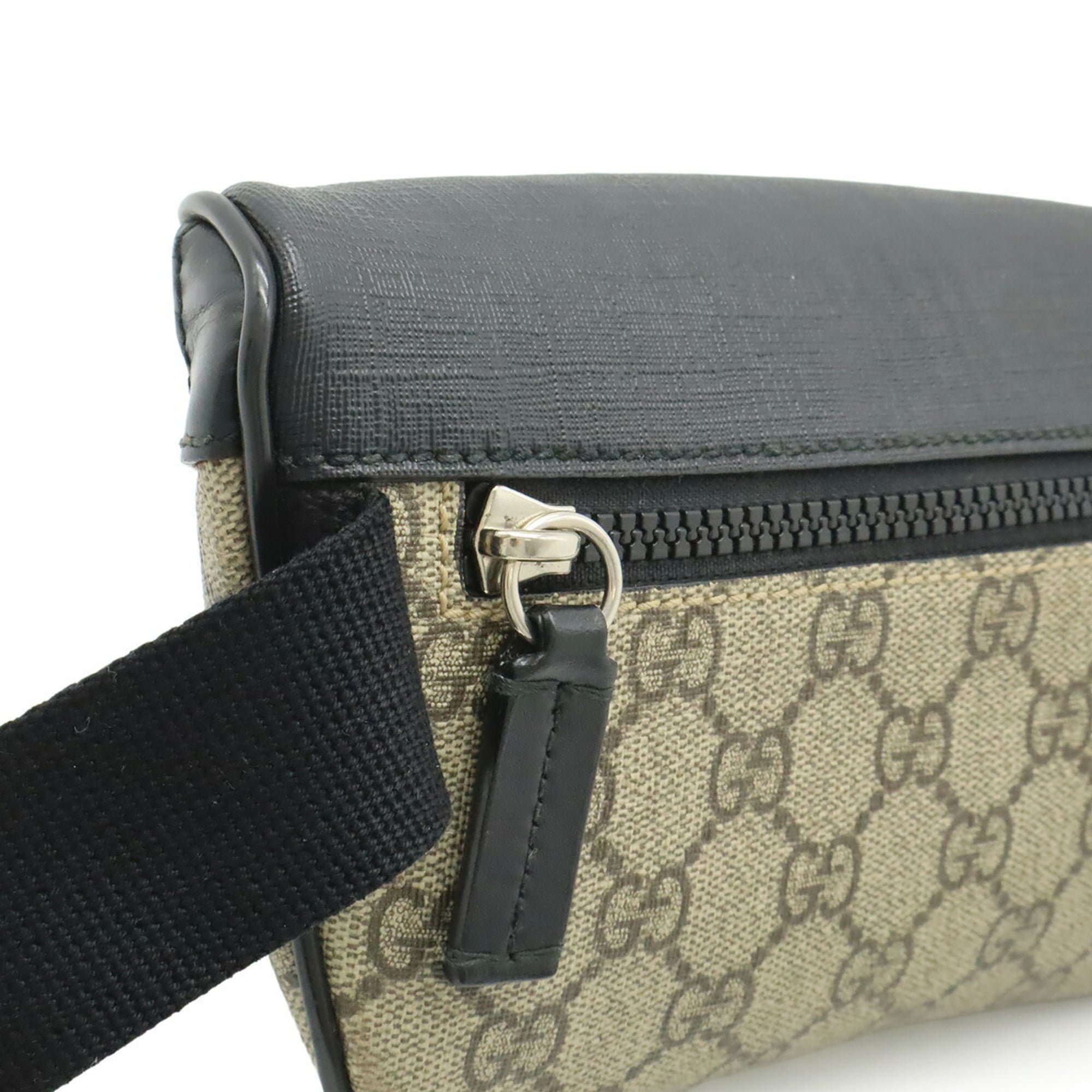 Gucci Beige Black Gg Supreme Sling Bag (Pre-Owned)