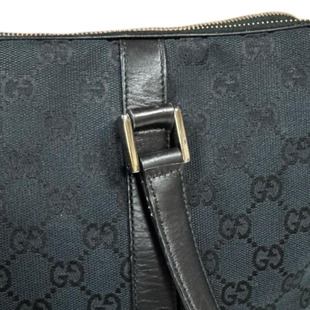 Gucci Gg Canvas Black Gg Canvas Shoulder Bag (Pre-Owned)