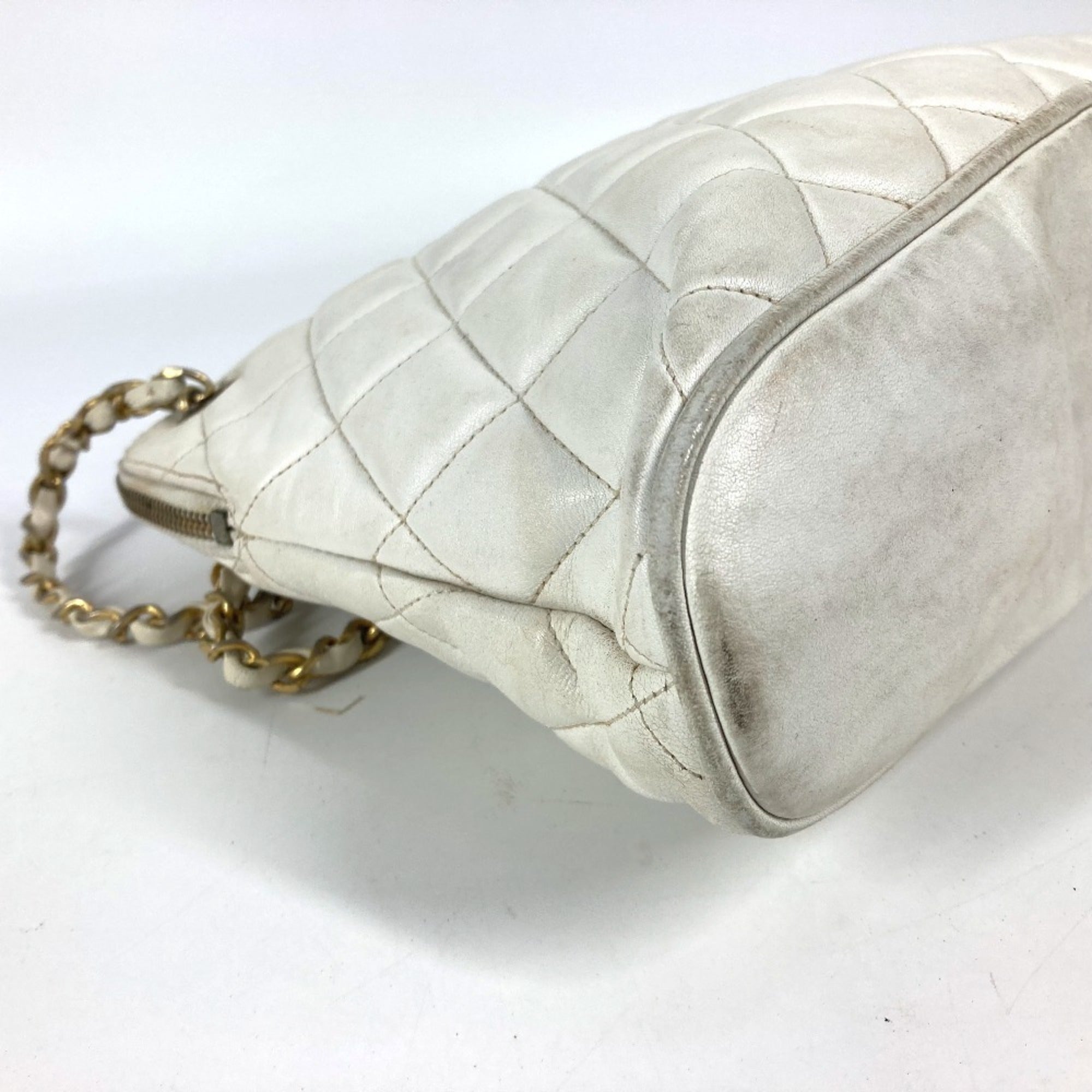 Chanel White Leather Shoulder Bag