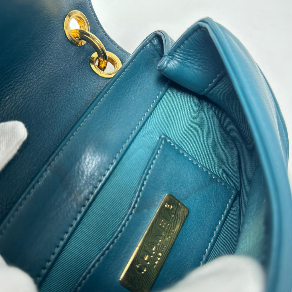 Chanel Green Leather Shoulder Bag