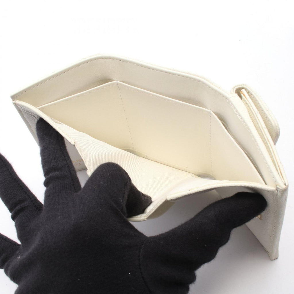 Chanel White Grained Calfskin Wallet (Tri-Fold)